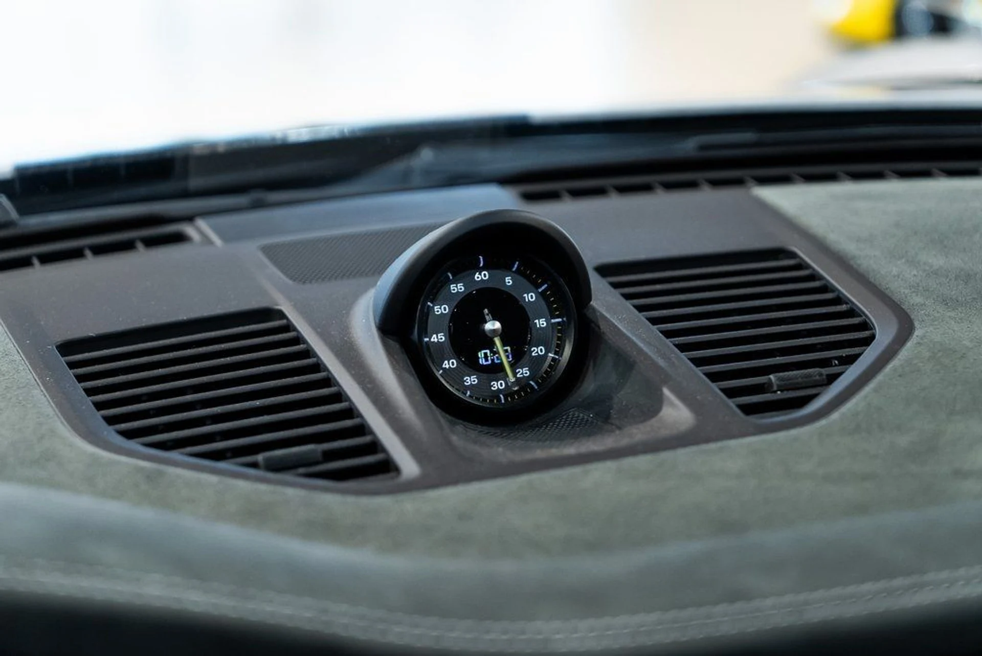 mph031_2479800339_e38908086eec19e6249d3092472c5c5f_e74f8b9a4f