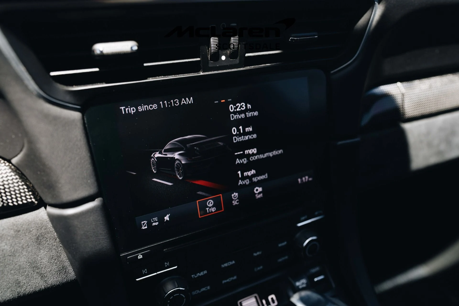 mph031_2482060937_Used_2018_PORSCHE_911_GT_2_RS_1746157712_e7c3b30a31