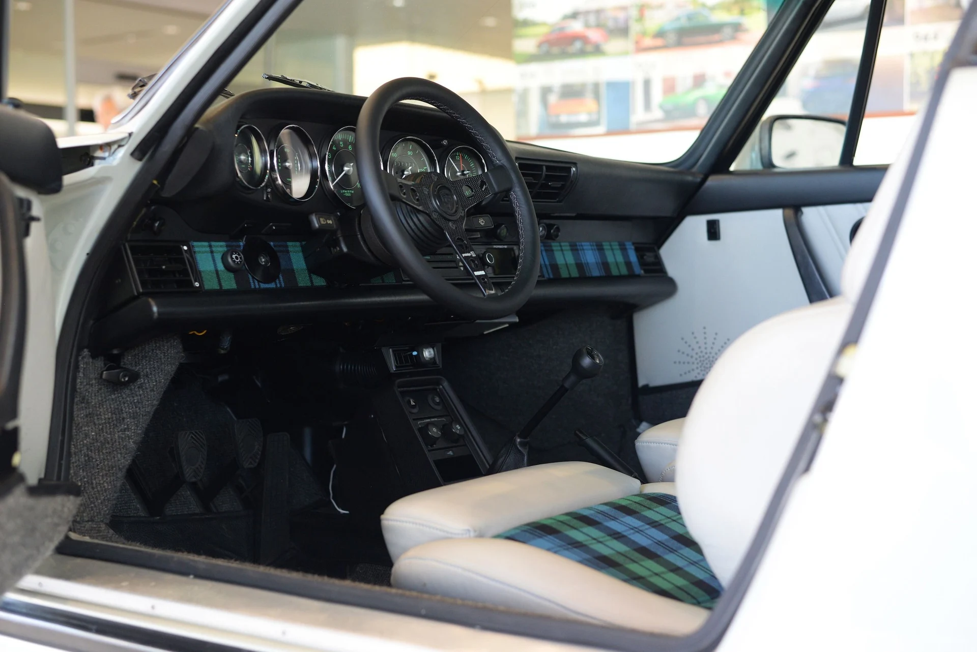 mph031_2489833072_080d6629a66031480b4fb235a7e8d156x_2dfbc73038