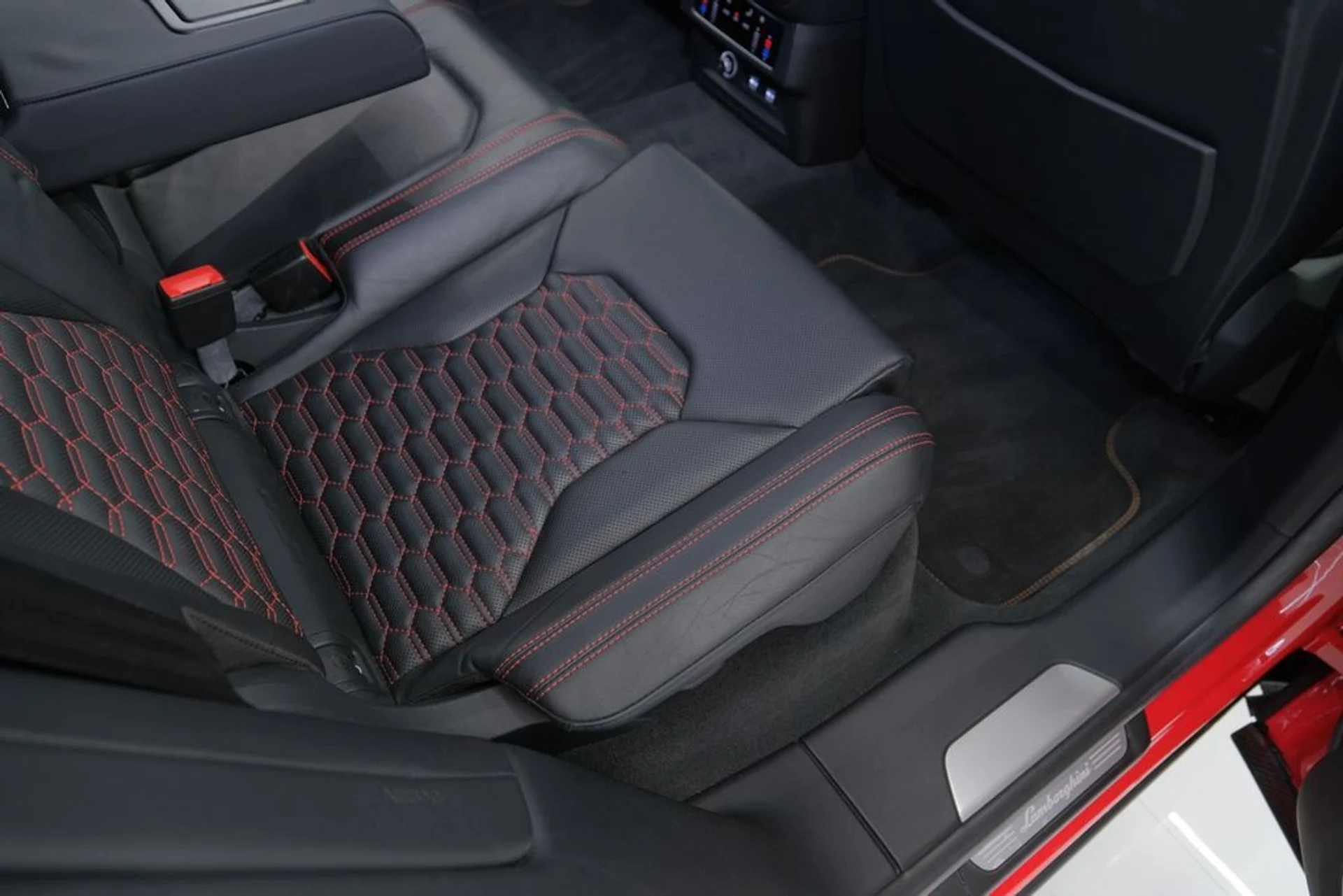 mph031_2494681433_09914897aa521d2998f9387a08000812_f6c40466c5