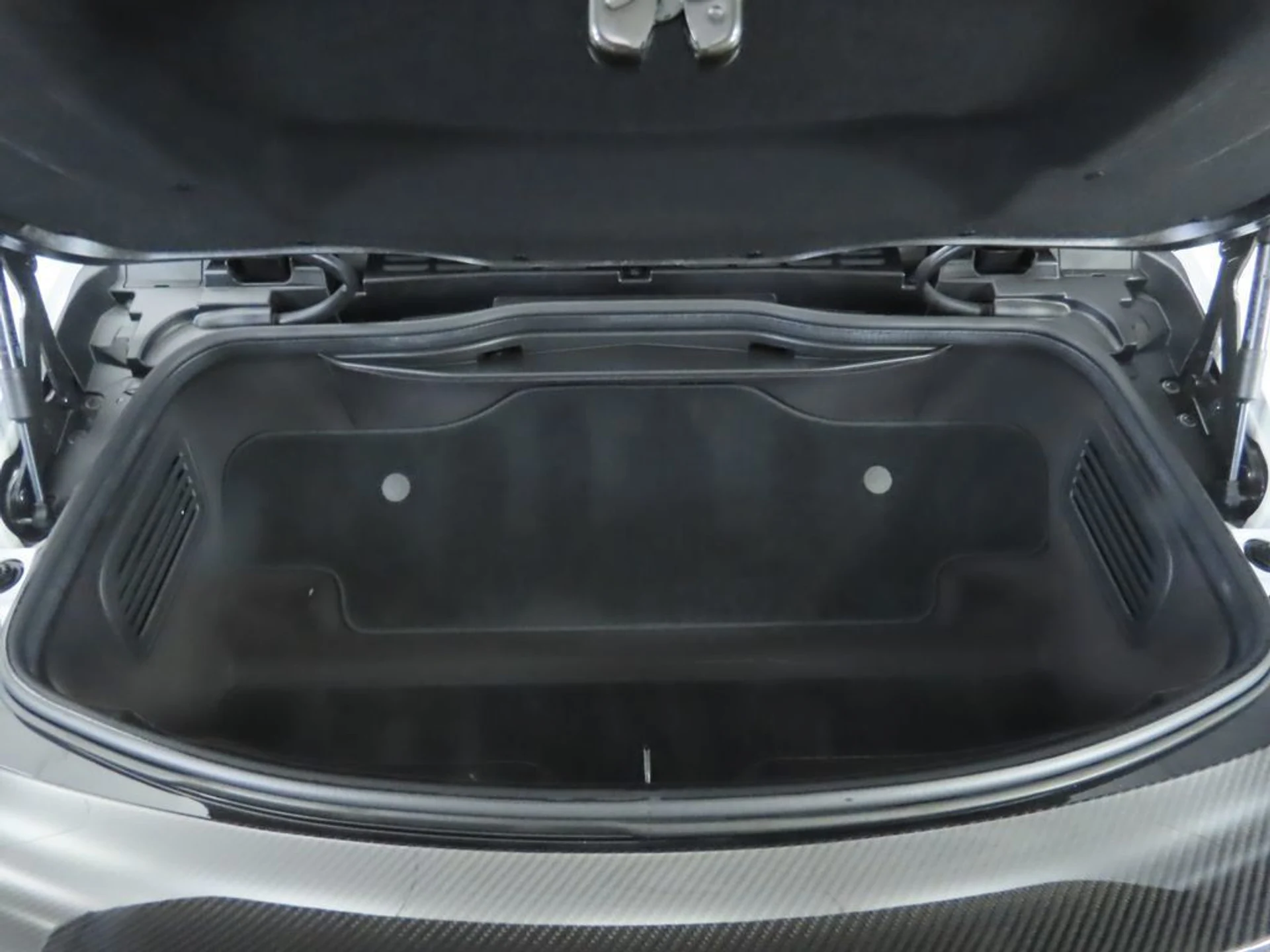 mph031_2501677510_used_2023_maserati_mc20_cieloconvertible_8119_22982884_32_1024_438793558b