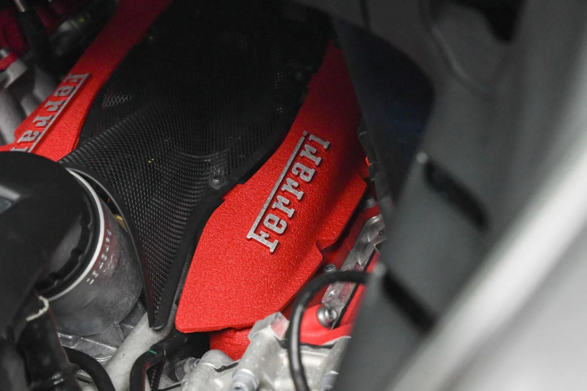 mph031_2503881569_Used_2023_Ferrari_SF_90_Spider_1740041895_e8185850c0
