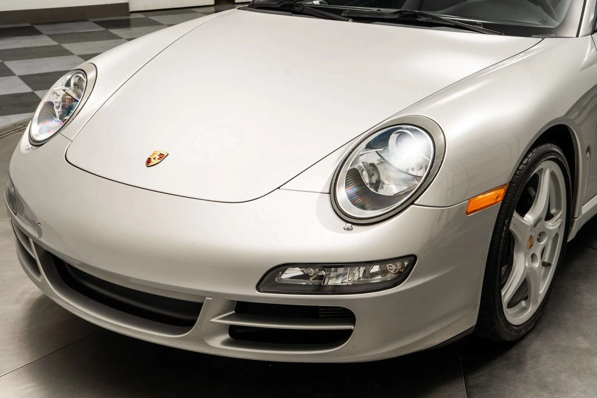 mph031_2509385203_Used_2008_Porsche_911_Carrera_Cabriolet_1759786352_01e2a2351a