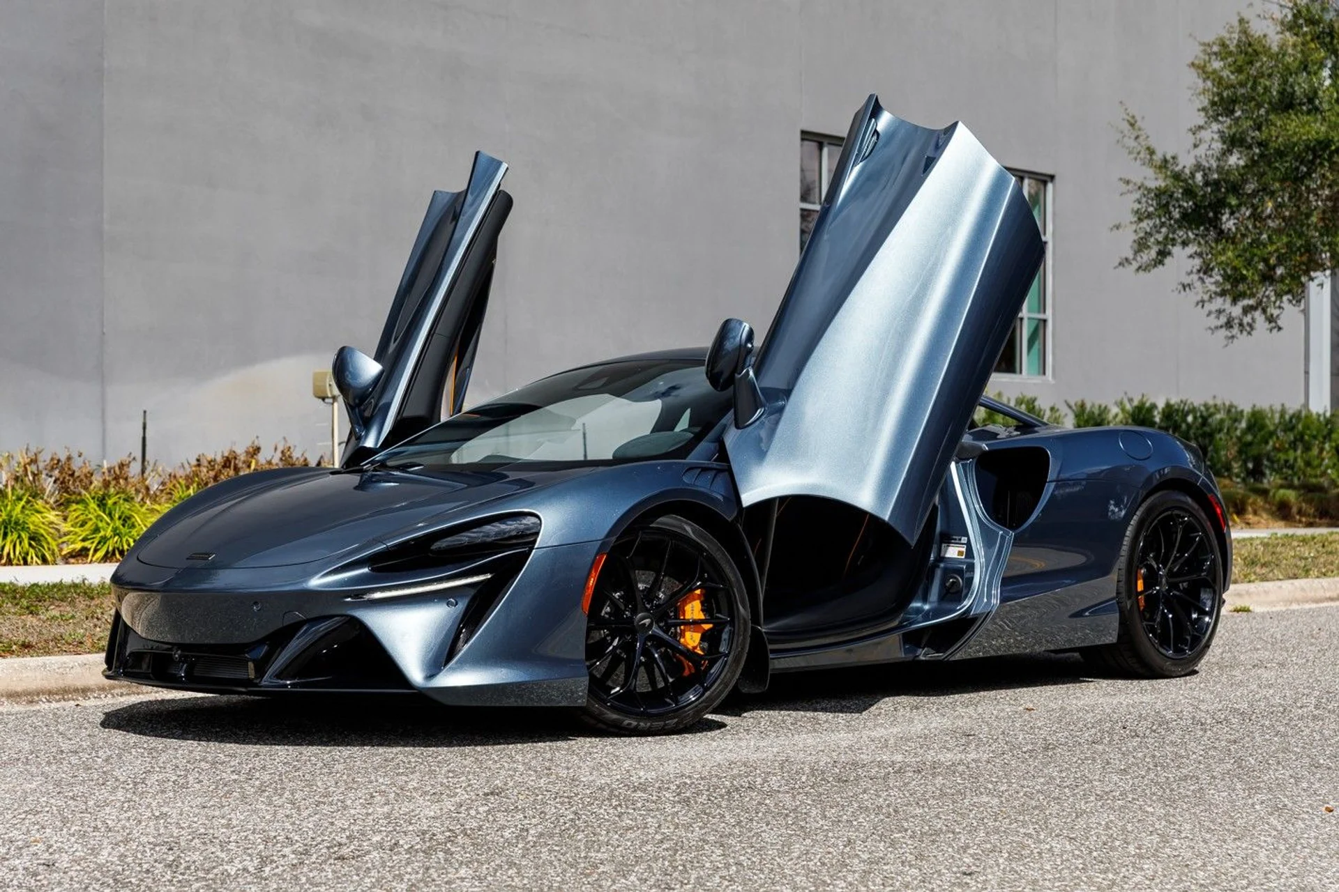 mph031_251424768_658_p32_l_a3e1422374