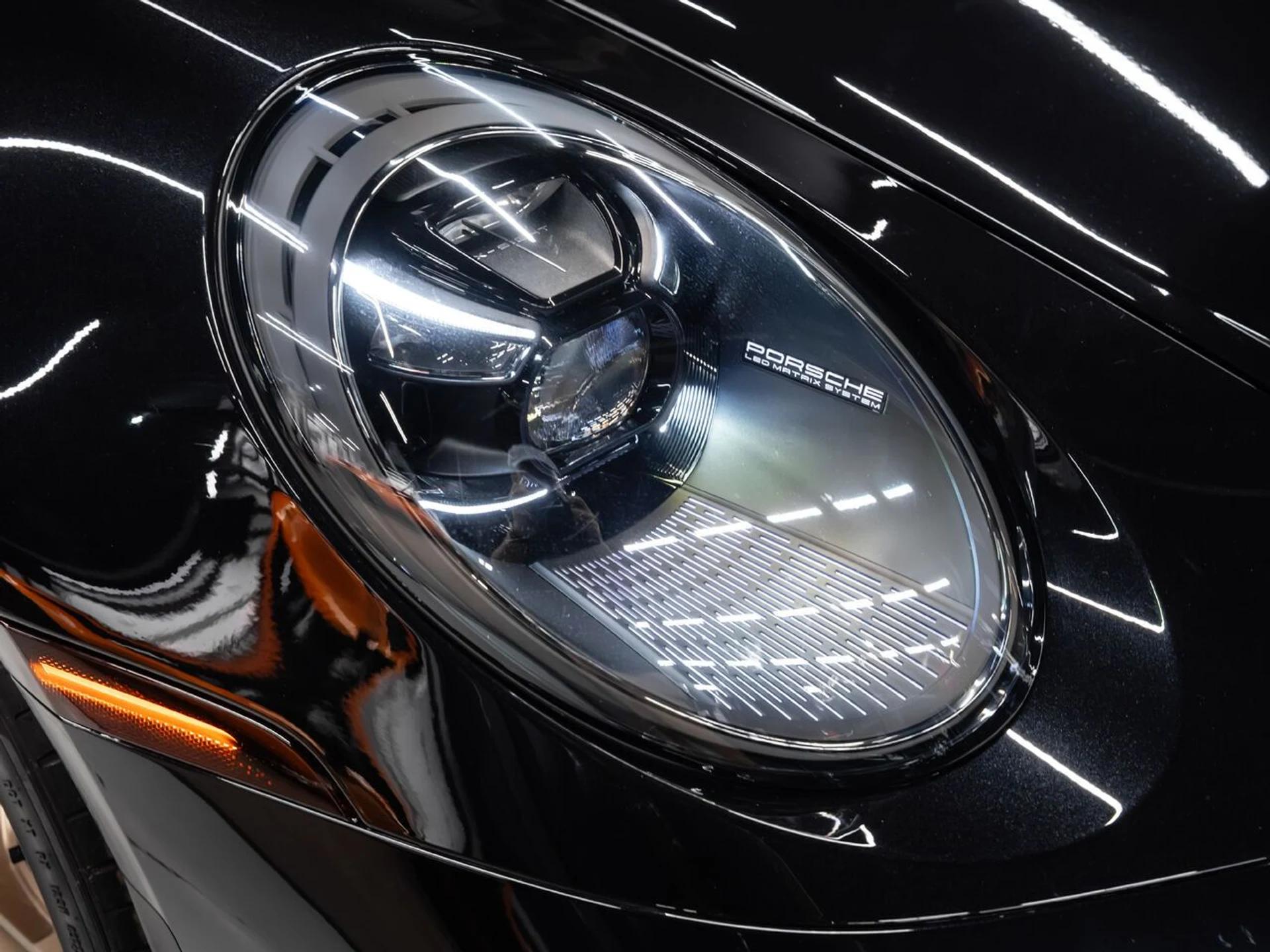 mph031_2522545920_porsche_911_2022_e05962017a