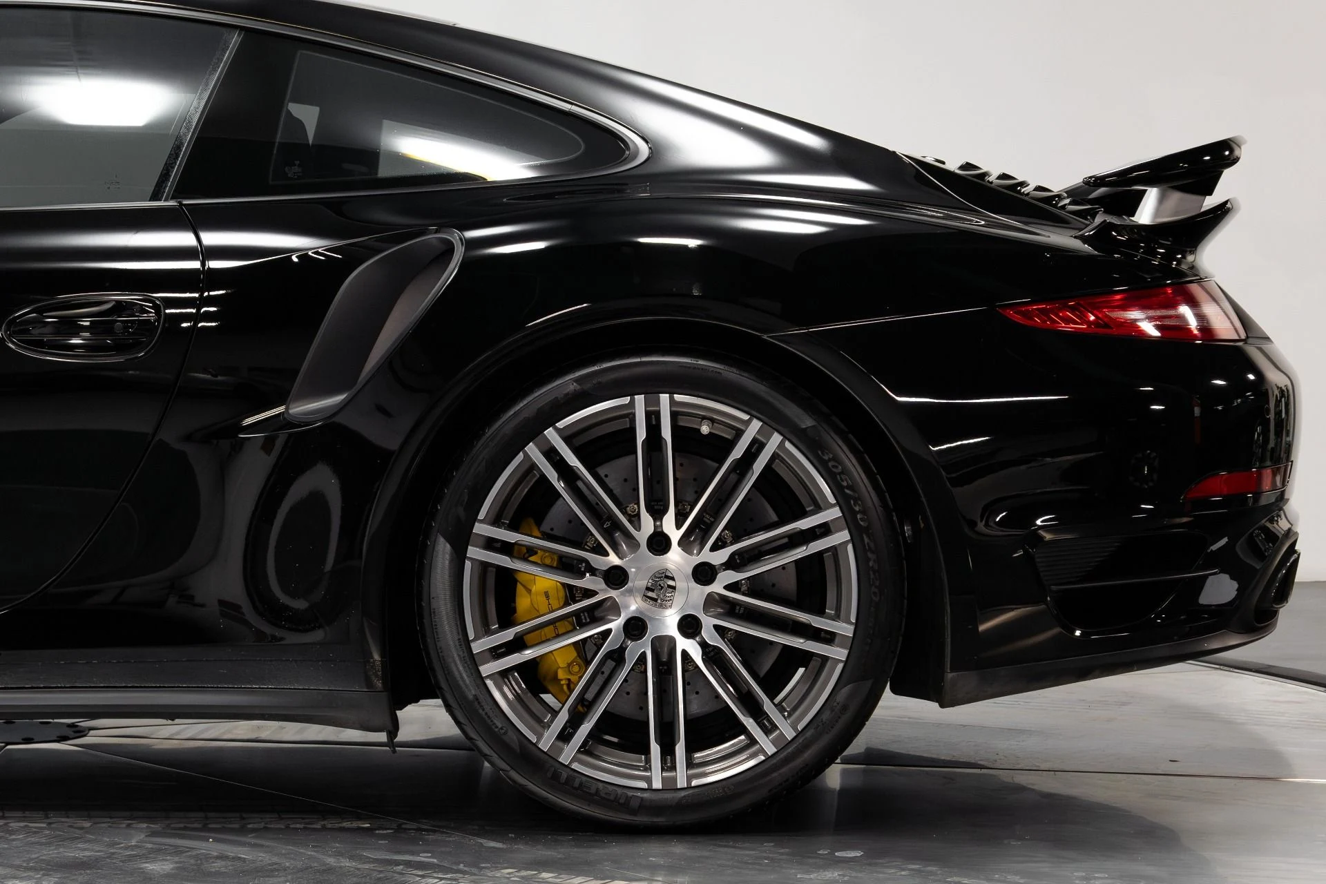 mph031_2537900245_Used_2015_Porsche_911_Turbo_S_1761834686_63f790c2de