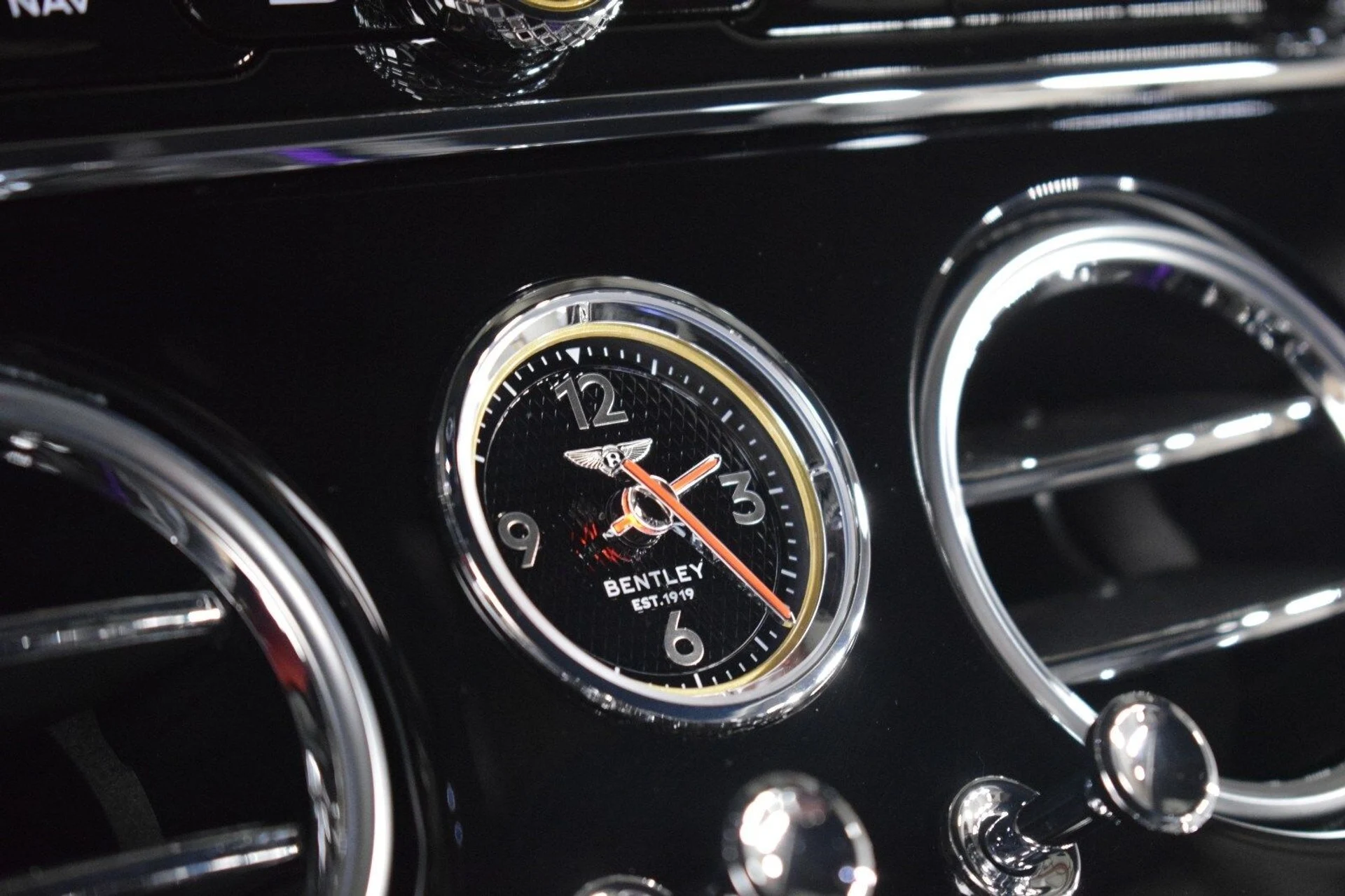 mph031_254142240_f40d9c7413d5f72ce15484393c2b22b9x_17c50a99e3