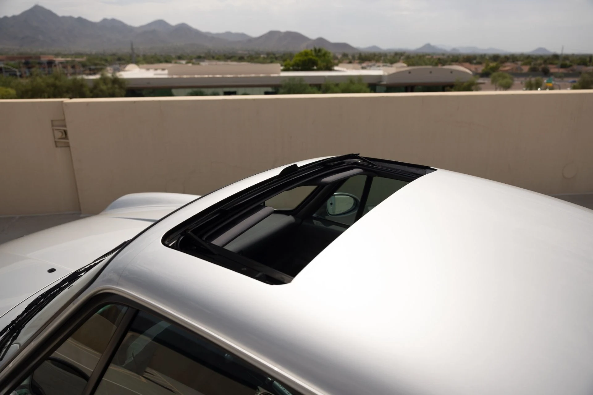 mph031_2546097038_Used_1997_Porsche_911_Carrera_4_S_1785968822_13002aca1b