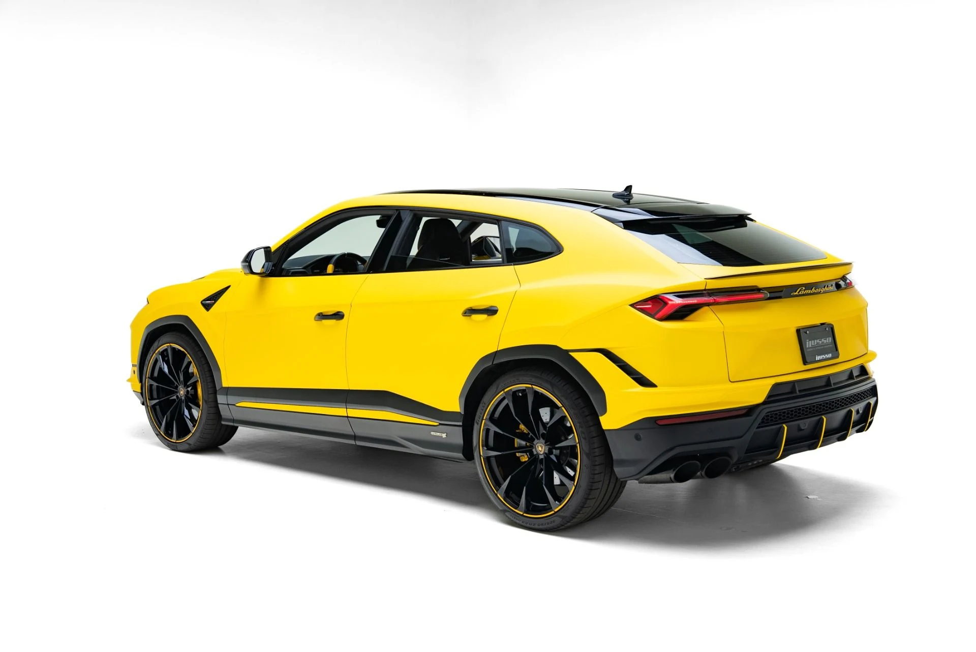 mph031_2550047002_Used_2024_Lamborghini_Urus_S_1778704805_131af0ed2d