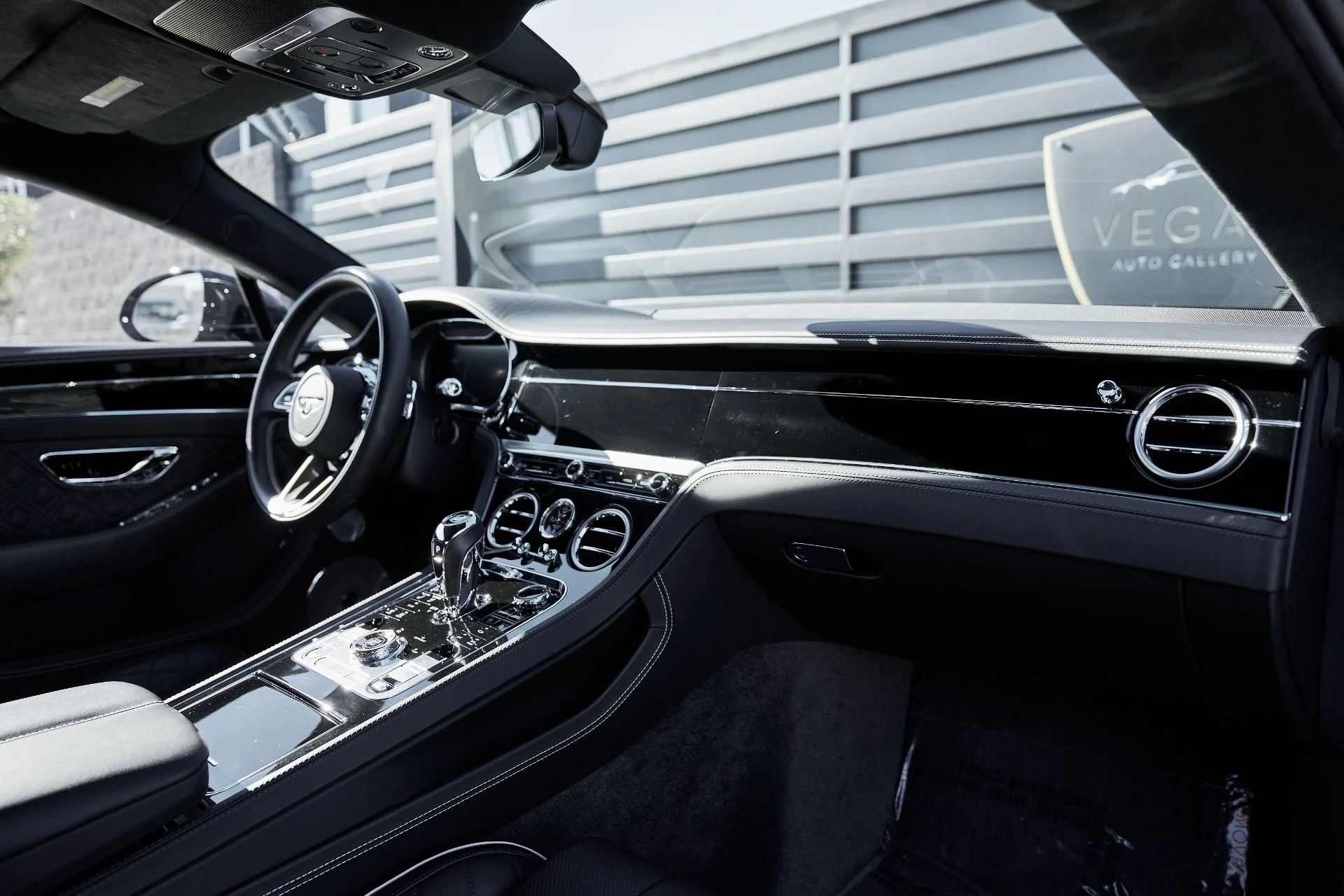 mph031_2552078804_Used_2021_Bentley_Continental_GT_V8_1768615487_b4e5008875