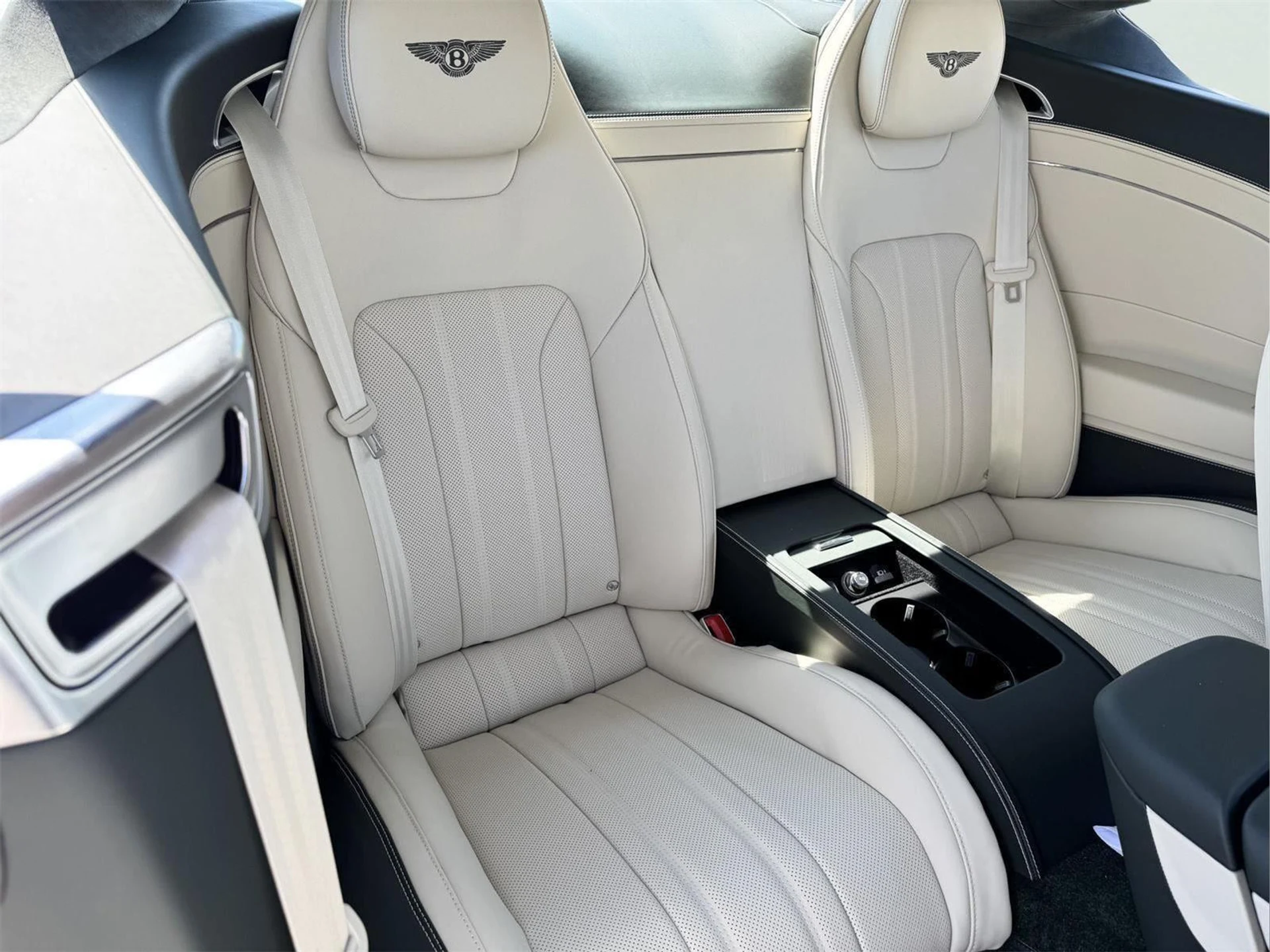 mph031_2553541073_89f6db20032d7b1d9cf8d56ce1a0e3c0_12666a362b