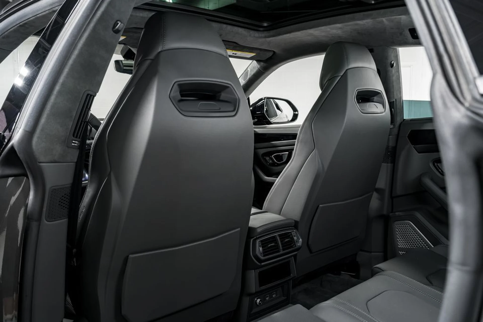 mph031_2562226440_493c1e73fb1d8c32e5b58730b1431ab5x_c47e7ecd19