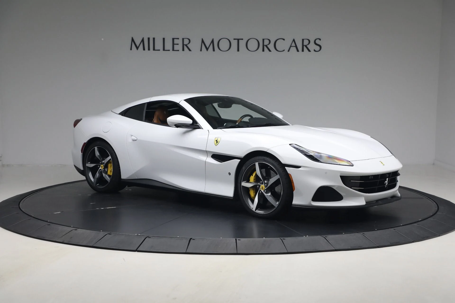 mph031_2563004720_Used_2023_Ferrari_Portofino_M_1778360641_638d35866a