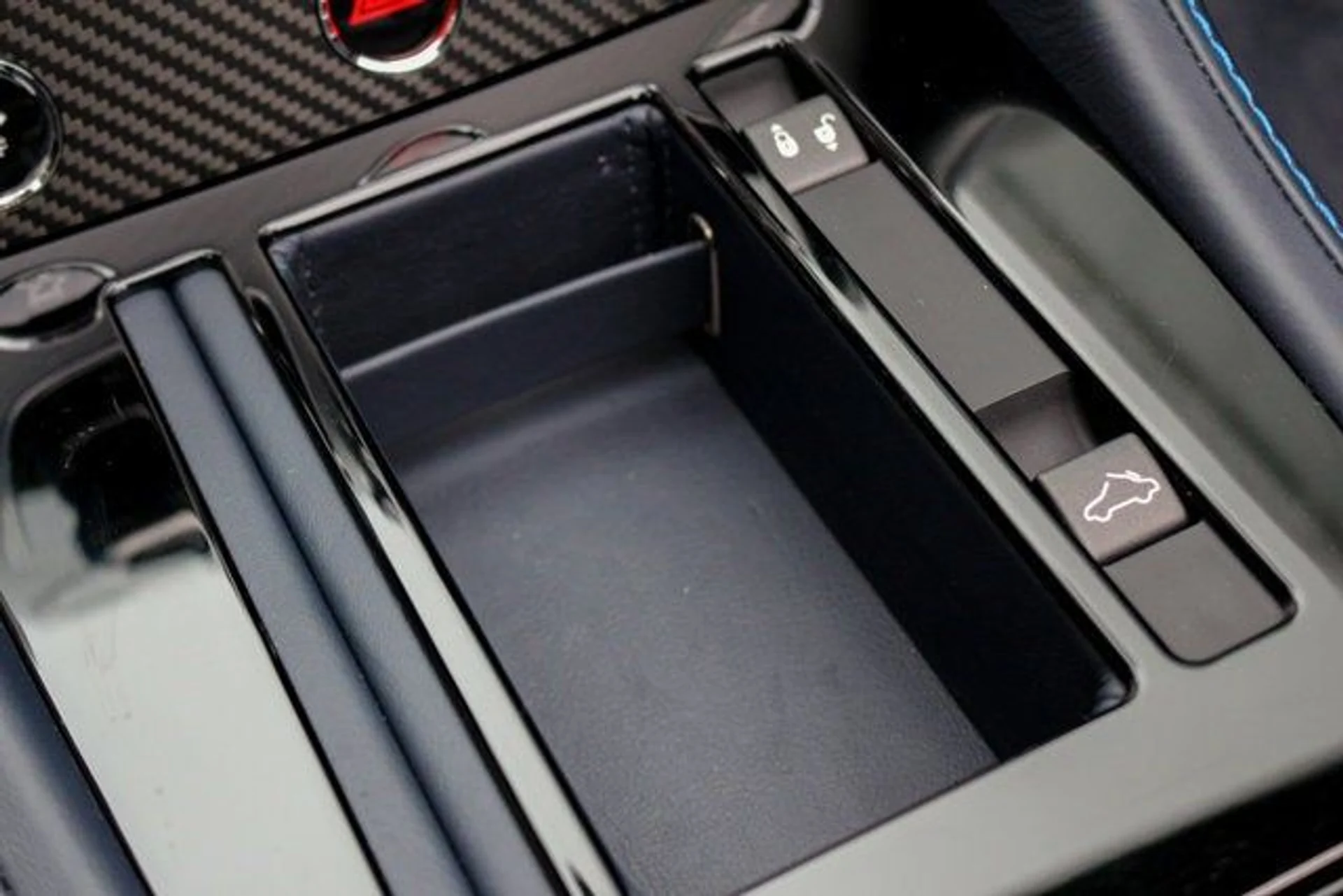 mph031_2565406934_32_3503380528