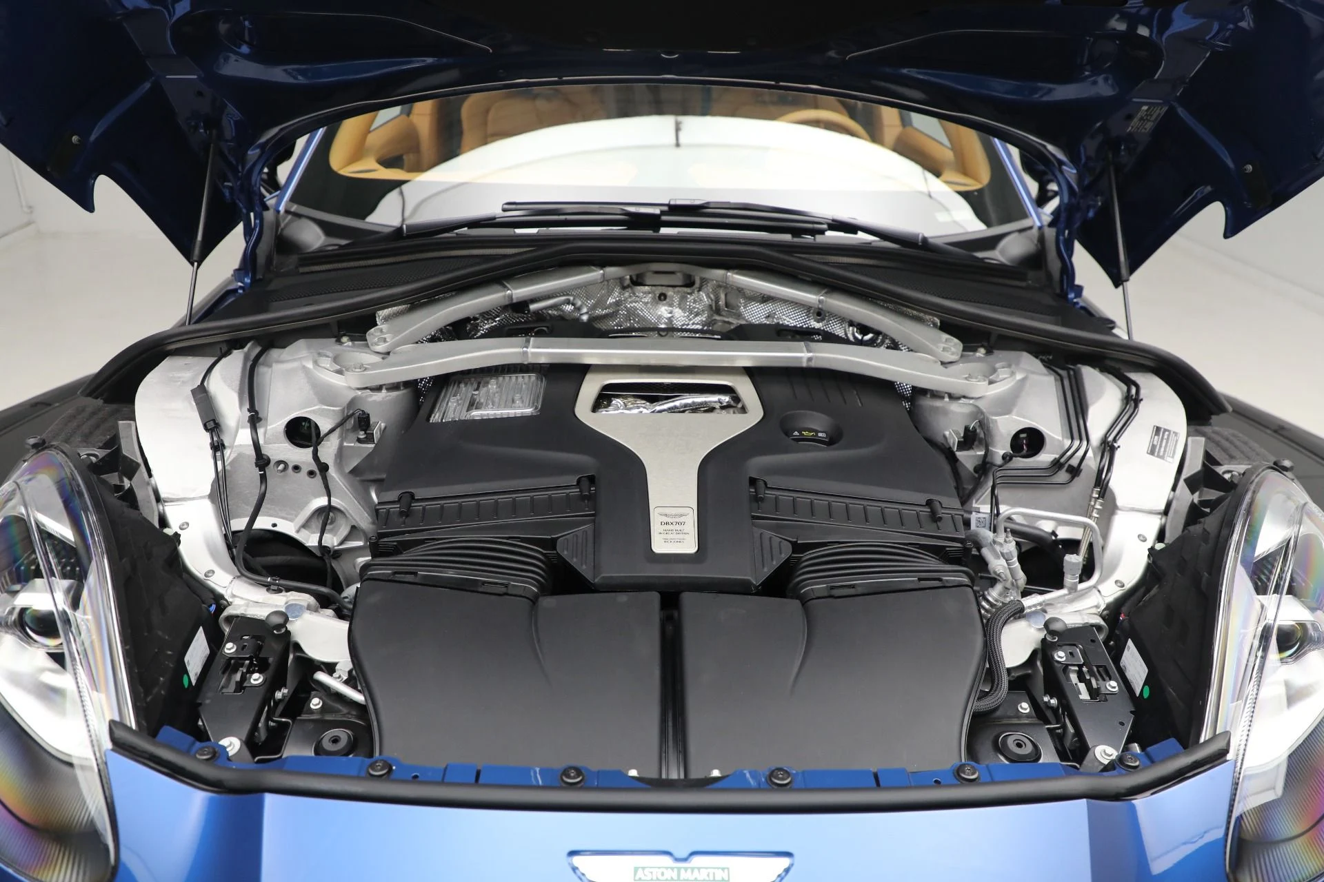 mph031_2567827619_New_2025_Aston_Martin_DBX_707_de699a82a5