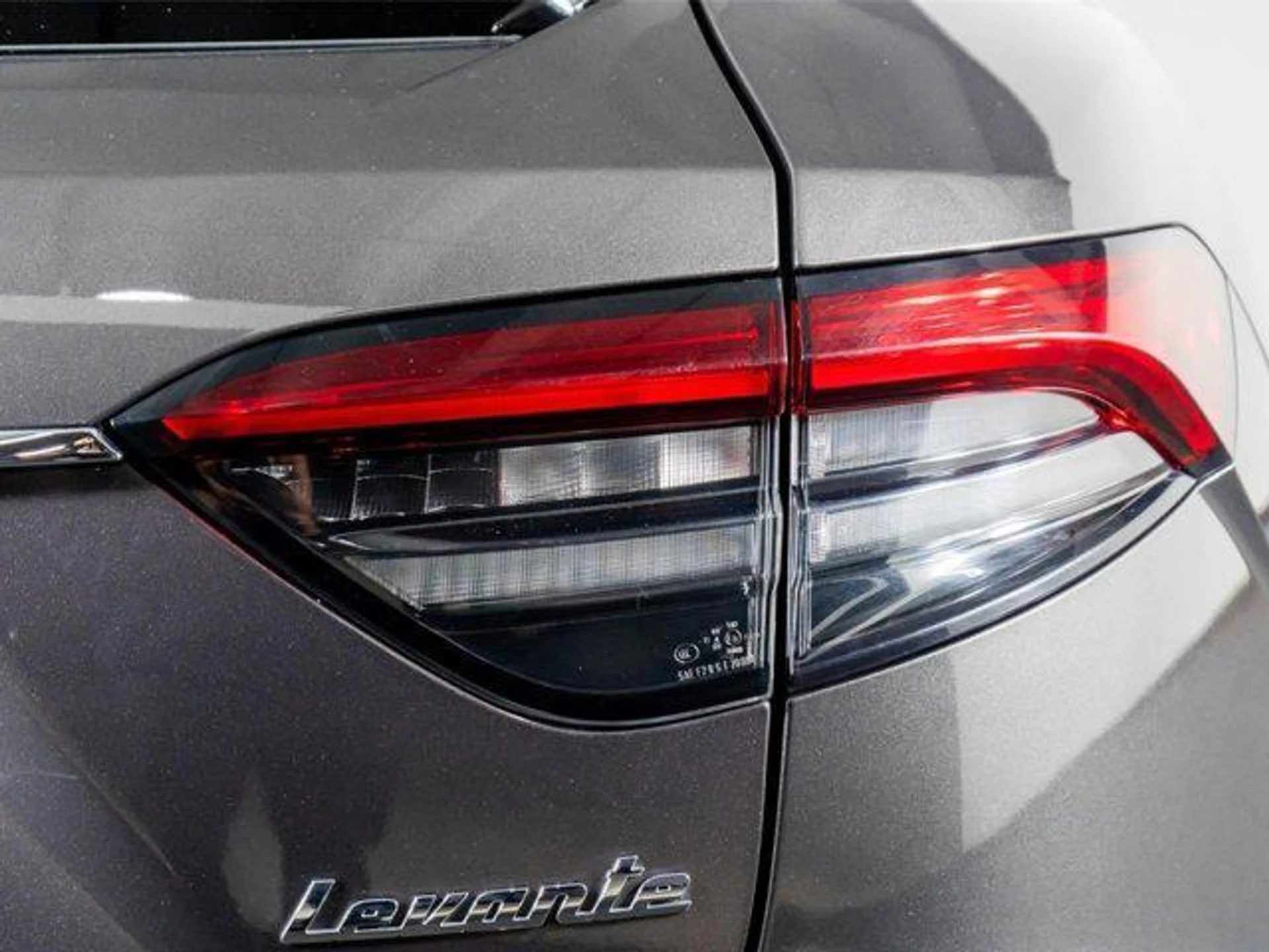 mph031_2580410816_RH_Kmk7_Tw_E_Pzr1m5f_A_Obf_Uyzy3b_A_e78dd7fc8e