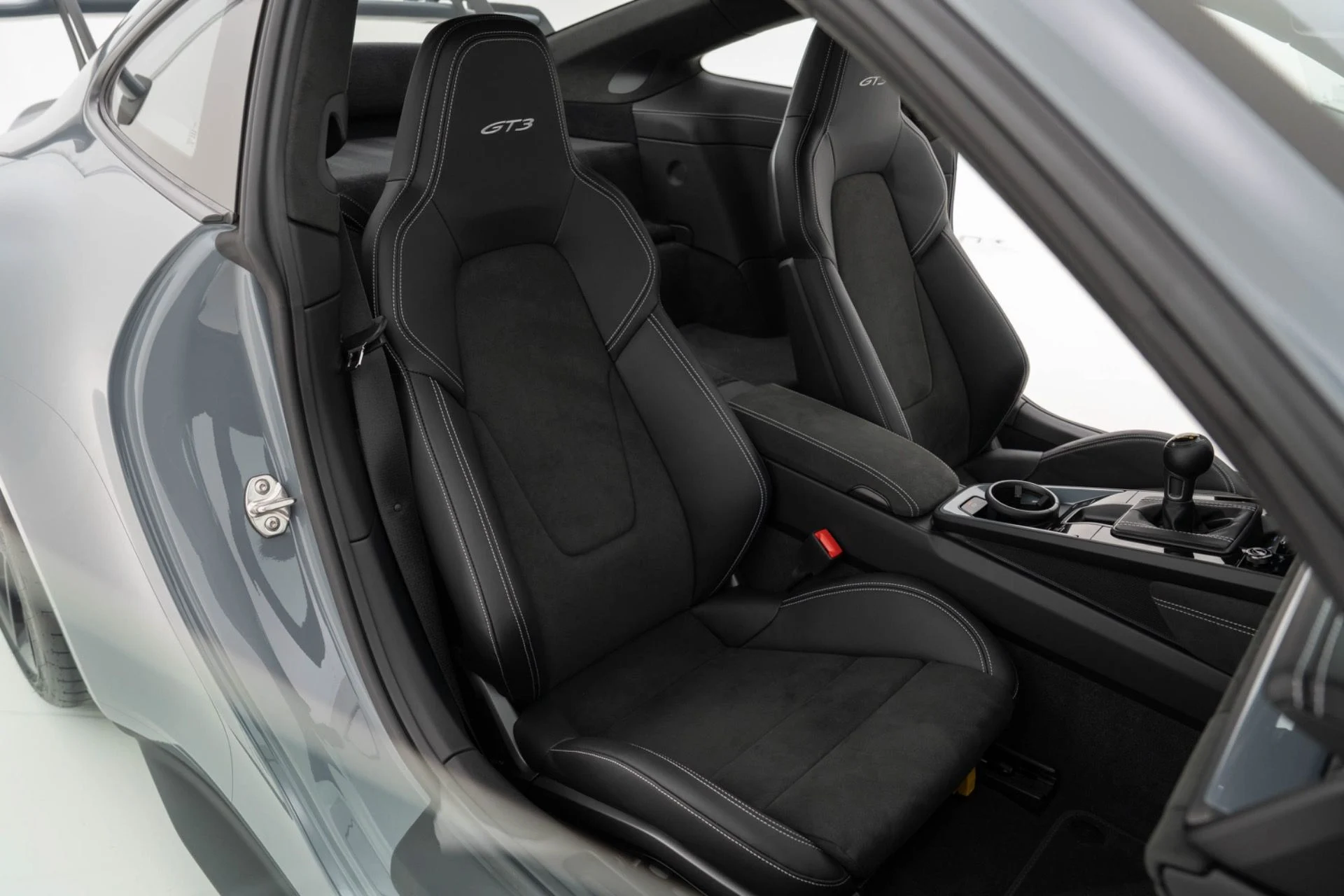 mph031_2595707927_Used_2024_Porsche_911_GT_3_1774634343_b301cc746a