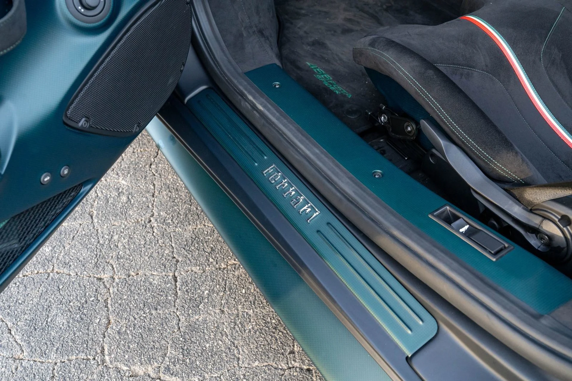 mph031_2601643869_c26780d07ae94d6eafad0c4f8a39ac0b_28fc49300b