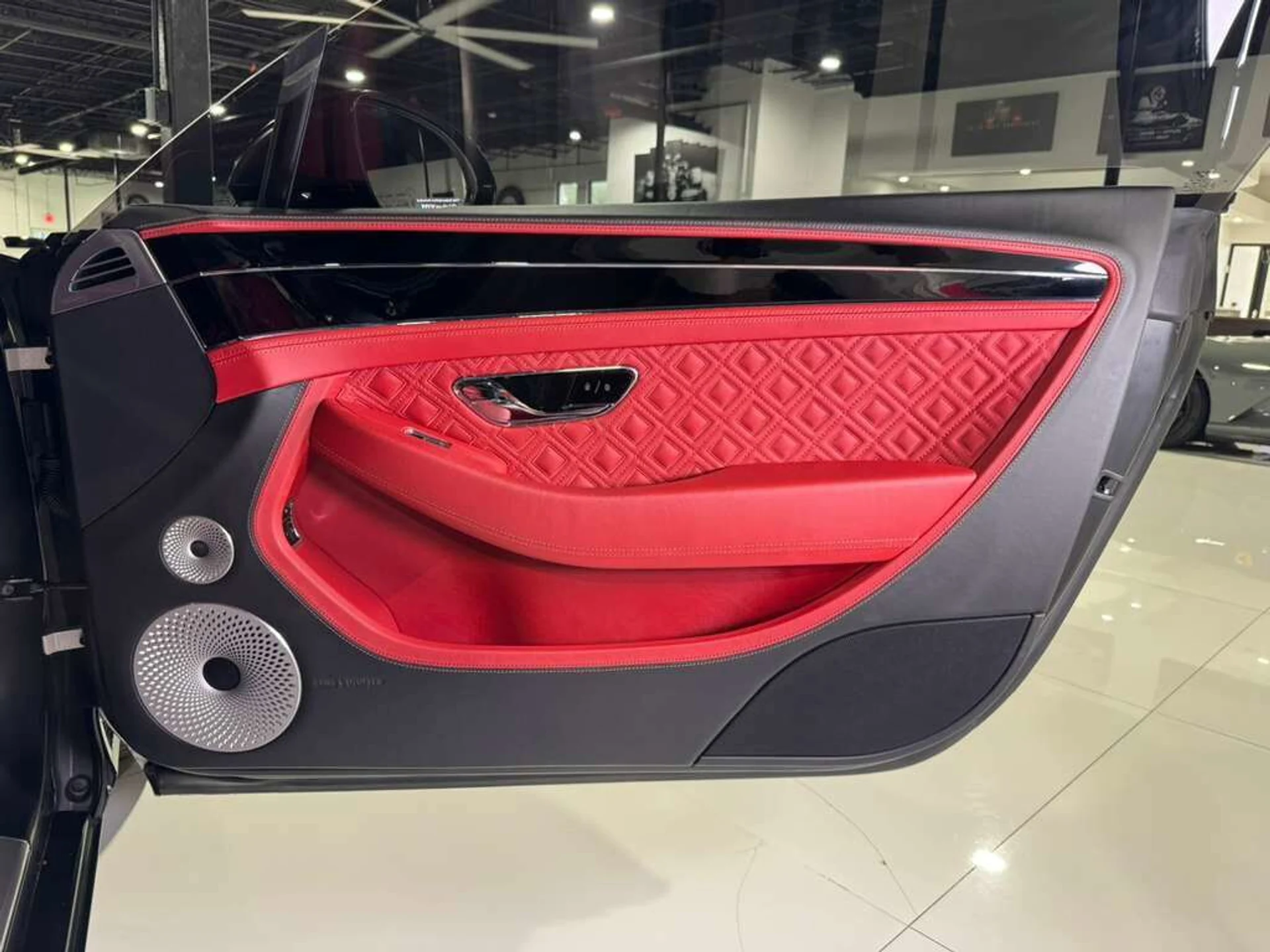 mph031_2608342165_ce699ae6cc12cda69da955e372d24570_ca5aa5698f