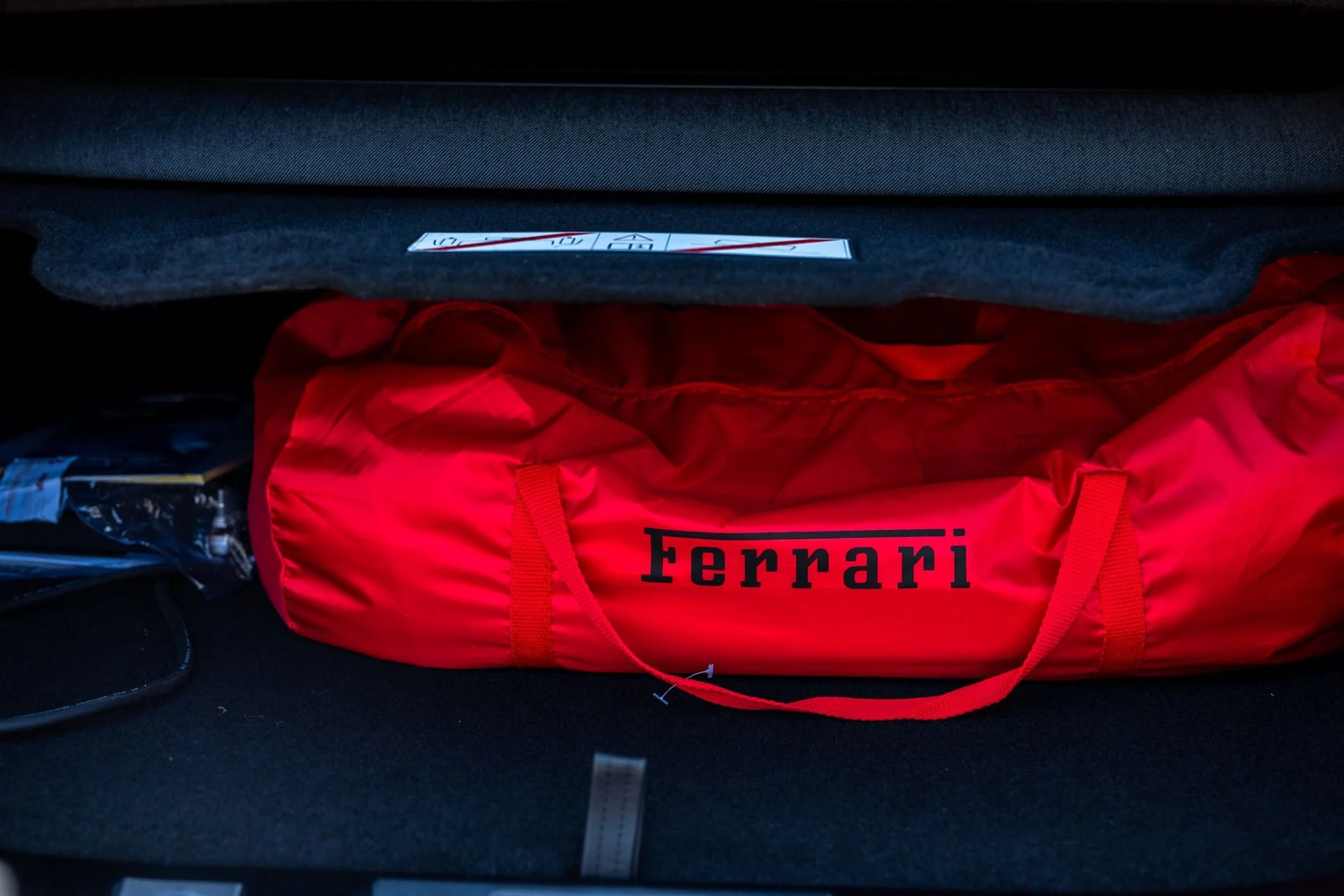 mph031_2620700354_Used_2024_Ferrari_Roma_Spider_1754957624_e8690d3355