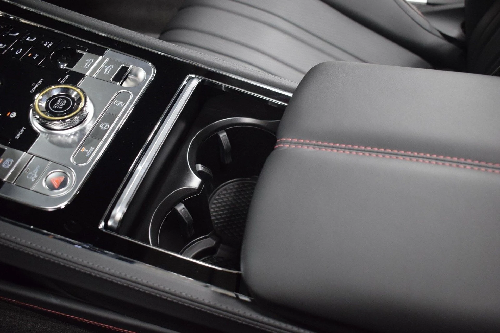 mph031_2625740433_97661747d0bc6be2a638e95c497dc823x_a21d96ba91