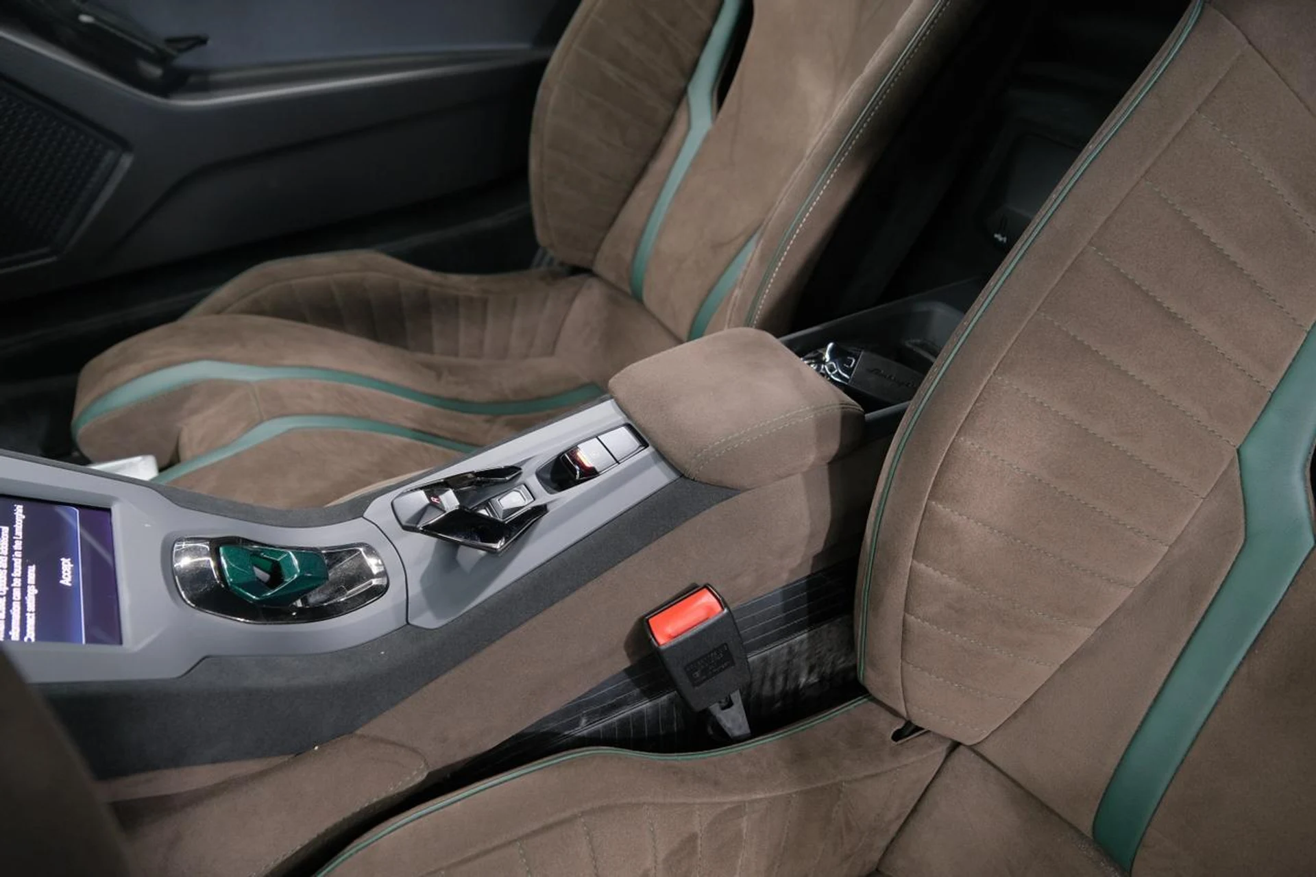 mph031_2627122434_ab7c9208e1a4cc47ba10fedd7ef3d987_bad73c6071