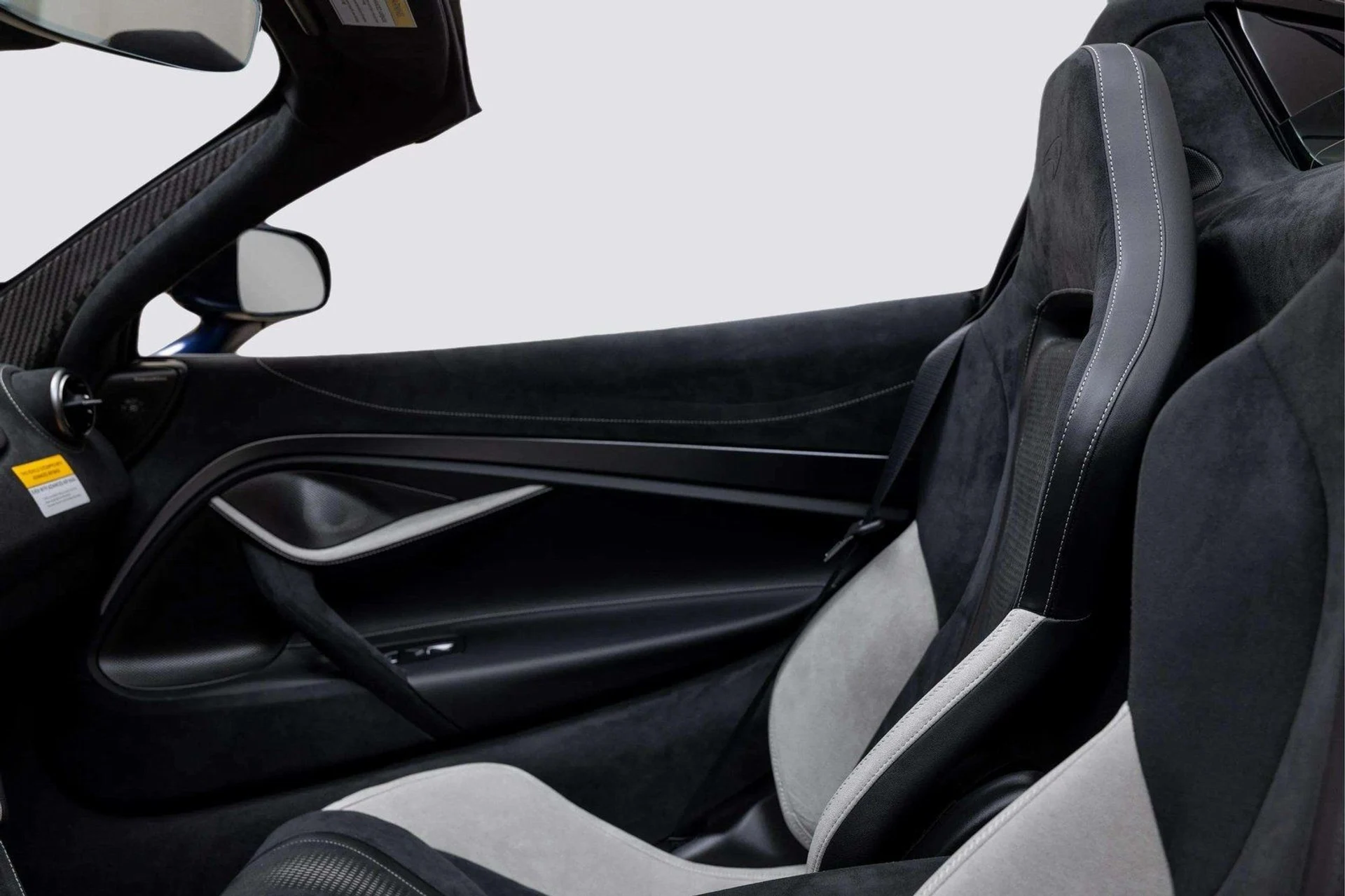 mph031_2627803881_image_32_71e48bb495