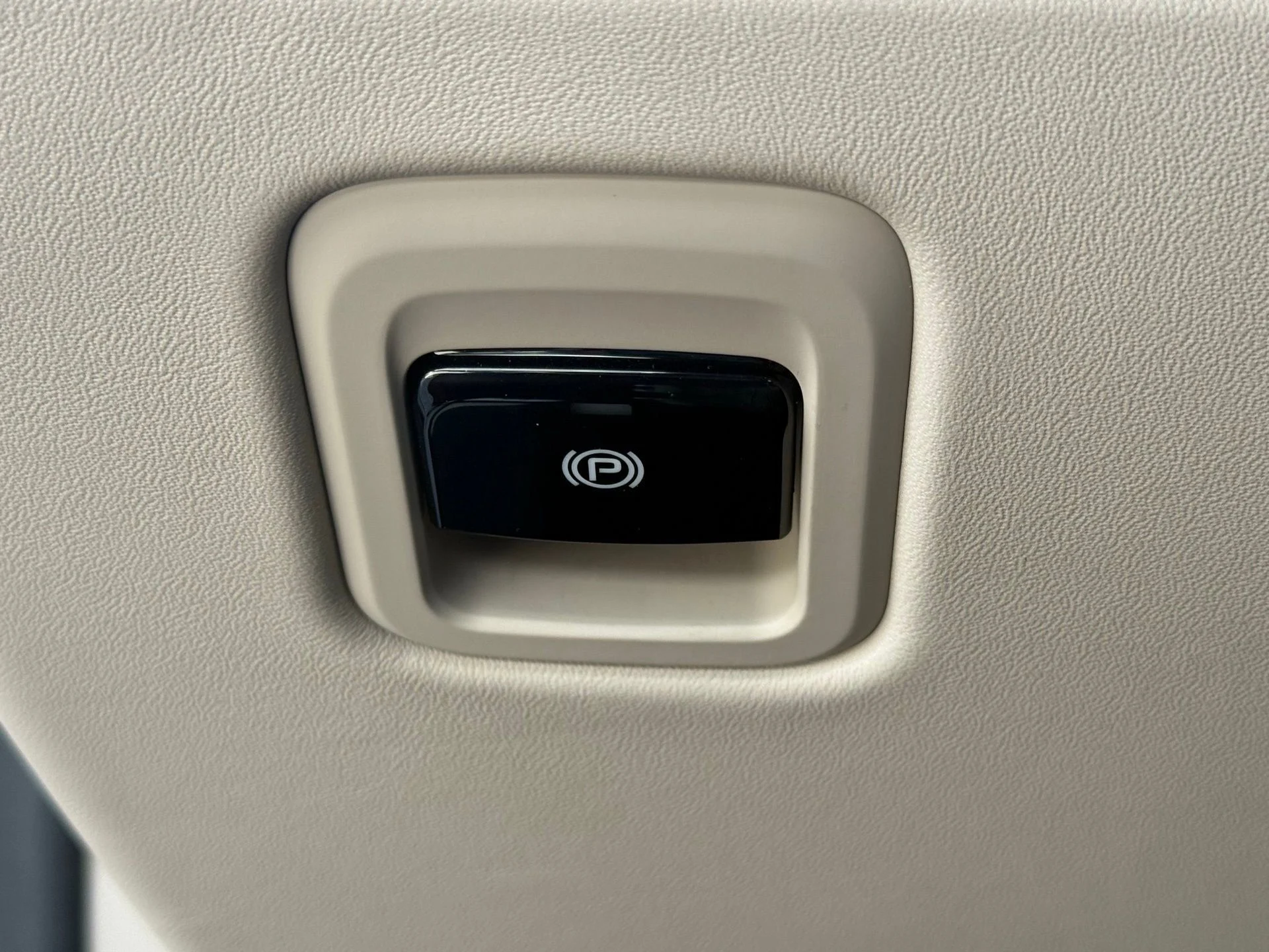 mph031_265964021_d4fa6aefee1740899458108d1e29232b_198c1238f0