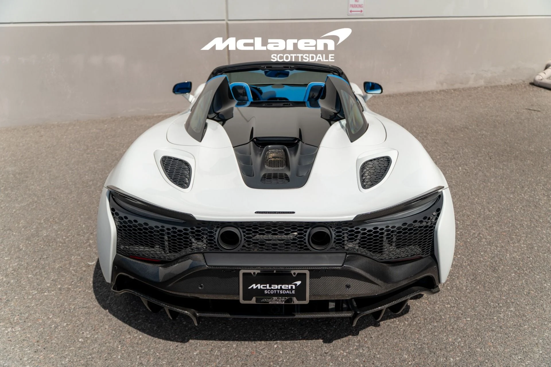 mph031_2671876435_Used_2025_MCLAREN_ARTURA_1790361452_d4b32d457b