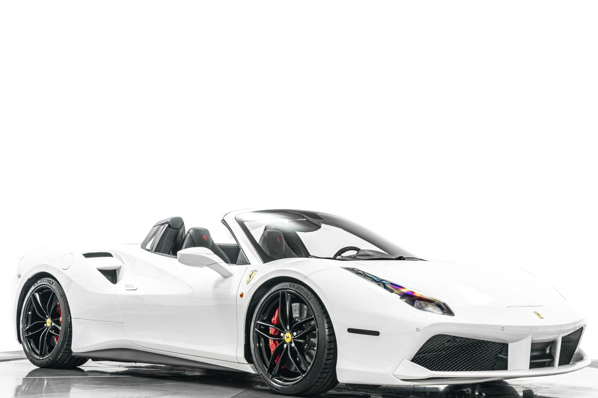 mph031_2687879270_Used_2018_Ferrari_488_Spider_1783615982_47803ef1e4