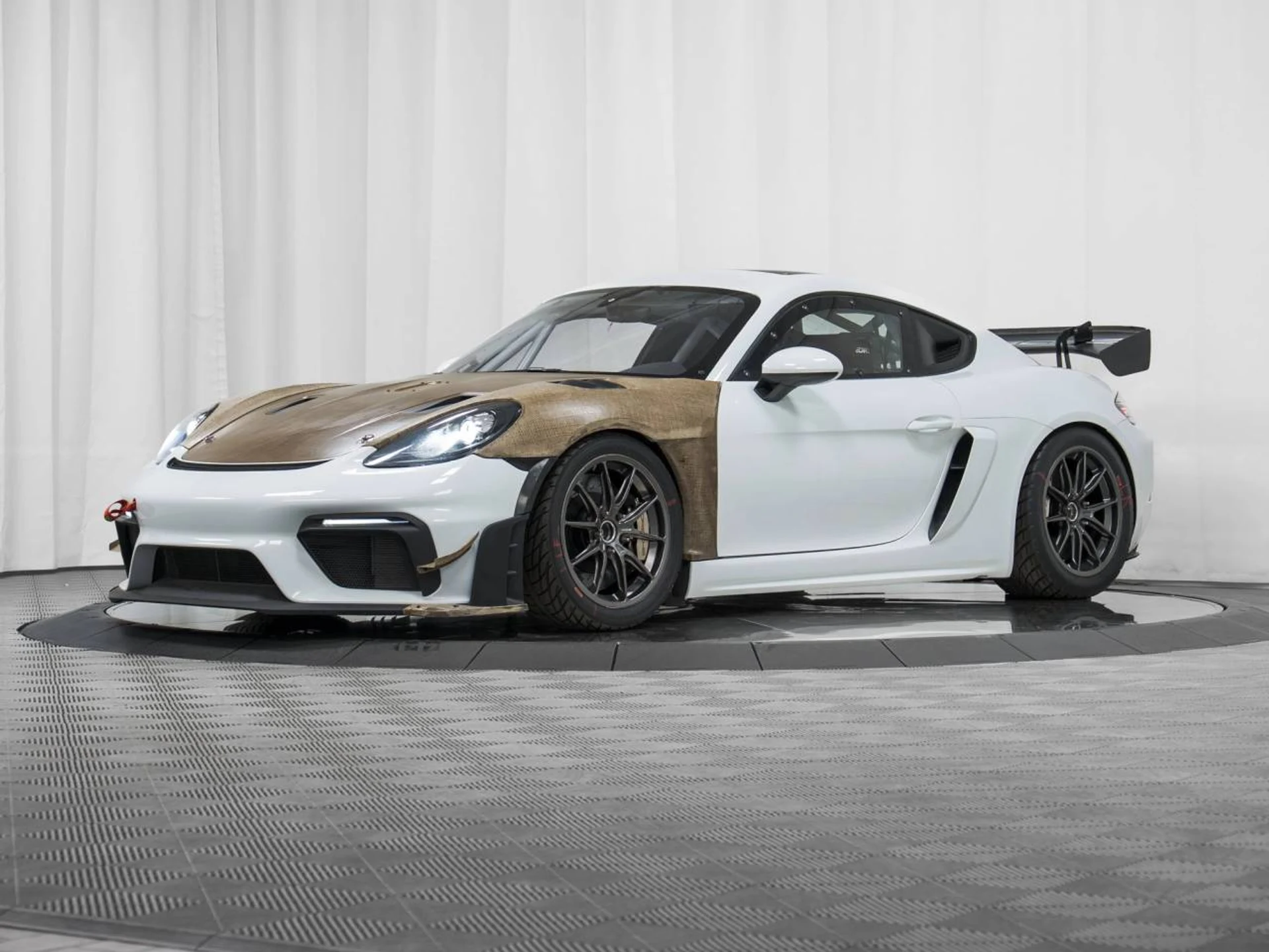 mph031_2689068607_1280_a4f46f57b6