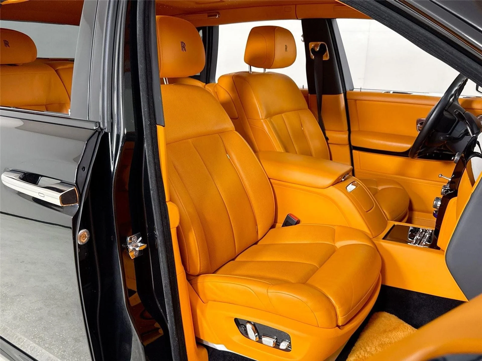 mph031_268917996_b664ab9d5e3f37e4514ebe7f3960e8f4_6f86df9b75