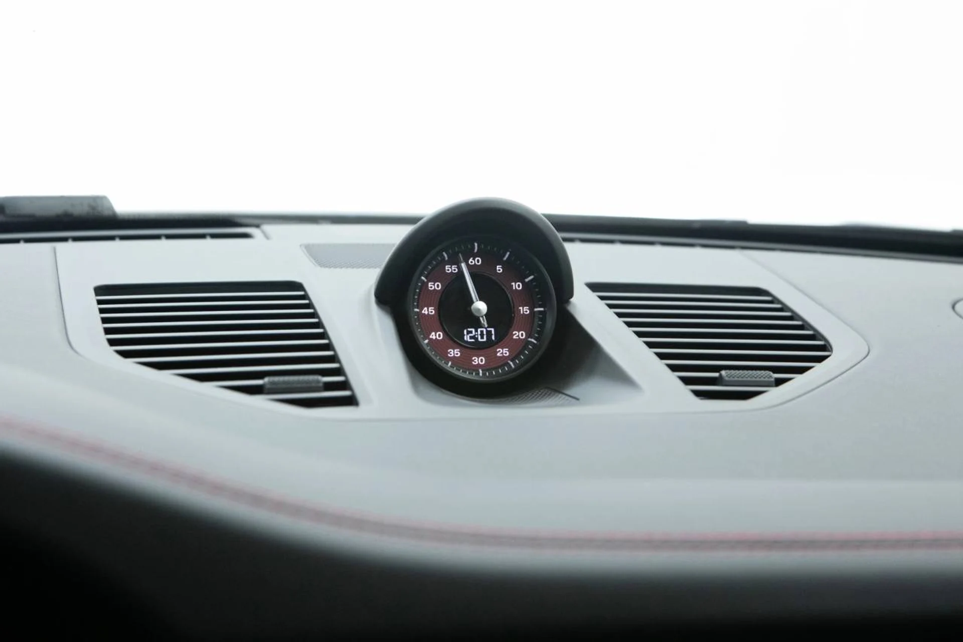 mph031_2691240467_eb5a0bf775f531f83b2936563b1a424cx_9cc59bf384