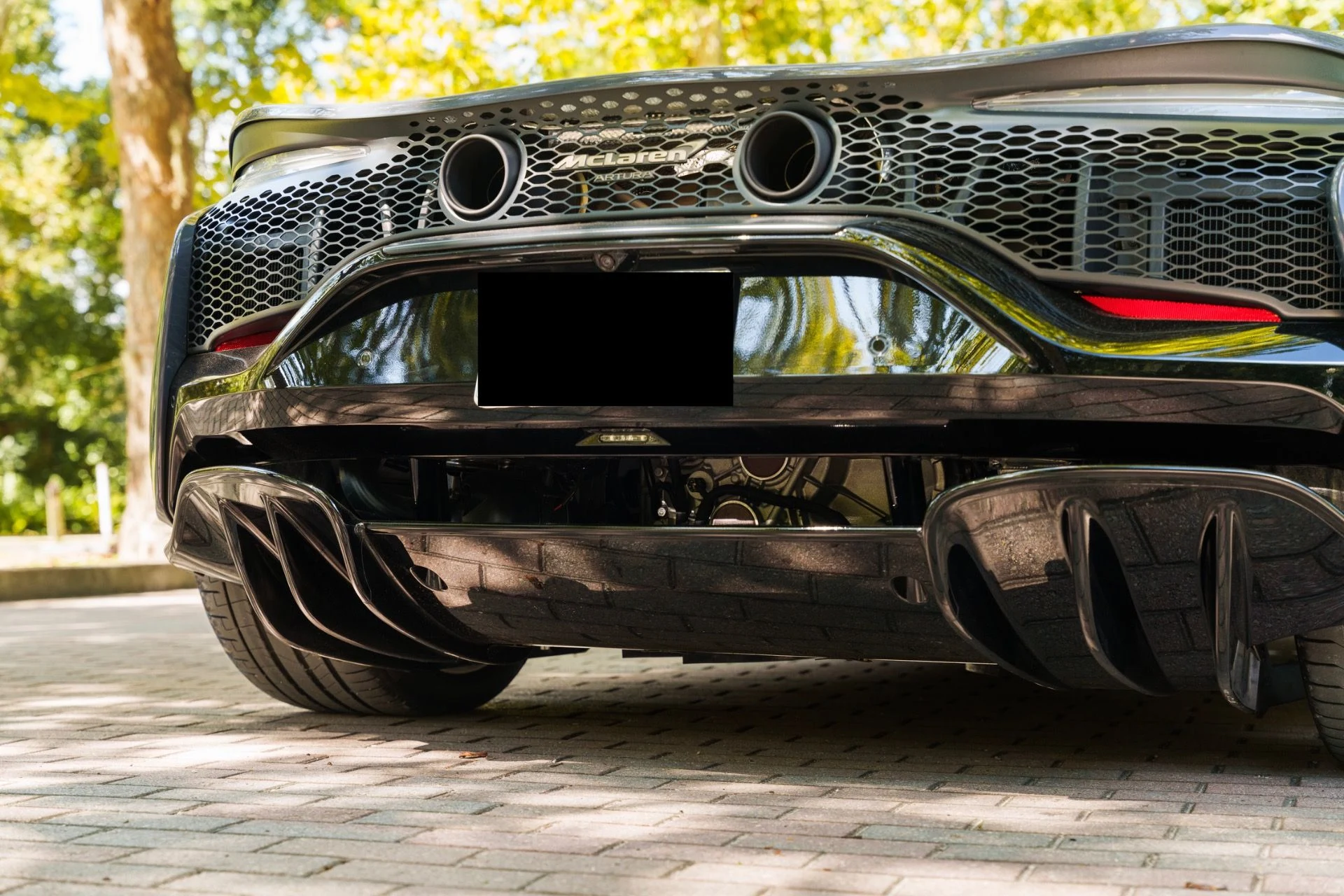 mph031_2695966144_Used_2026_Mc_Laren_Artura_1790623017_7a60196ef5
