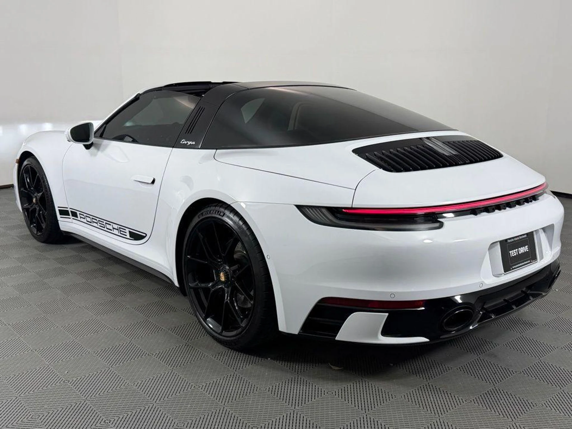 mph031_2697644766_ukj7_Pwao_Xq_Jwl8_T1_X_Sa_JO_En8_UOI_96b62115c1