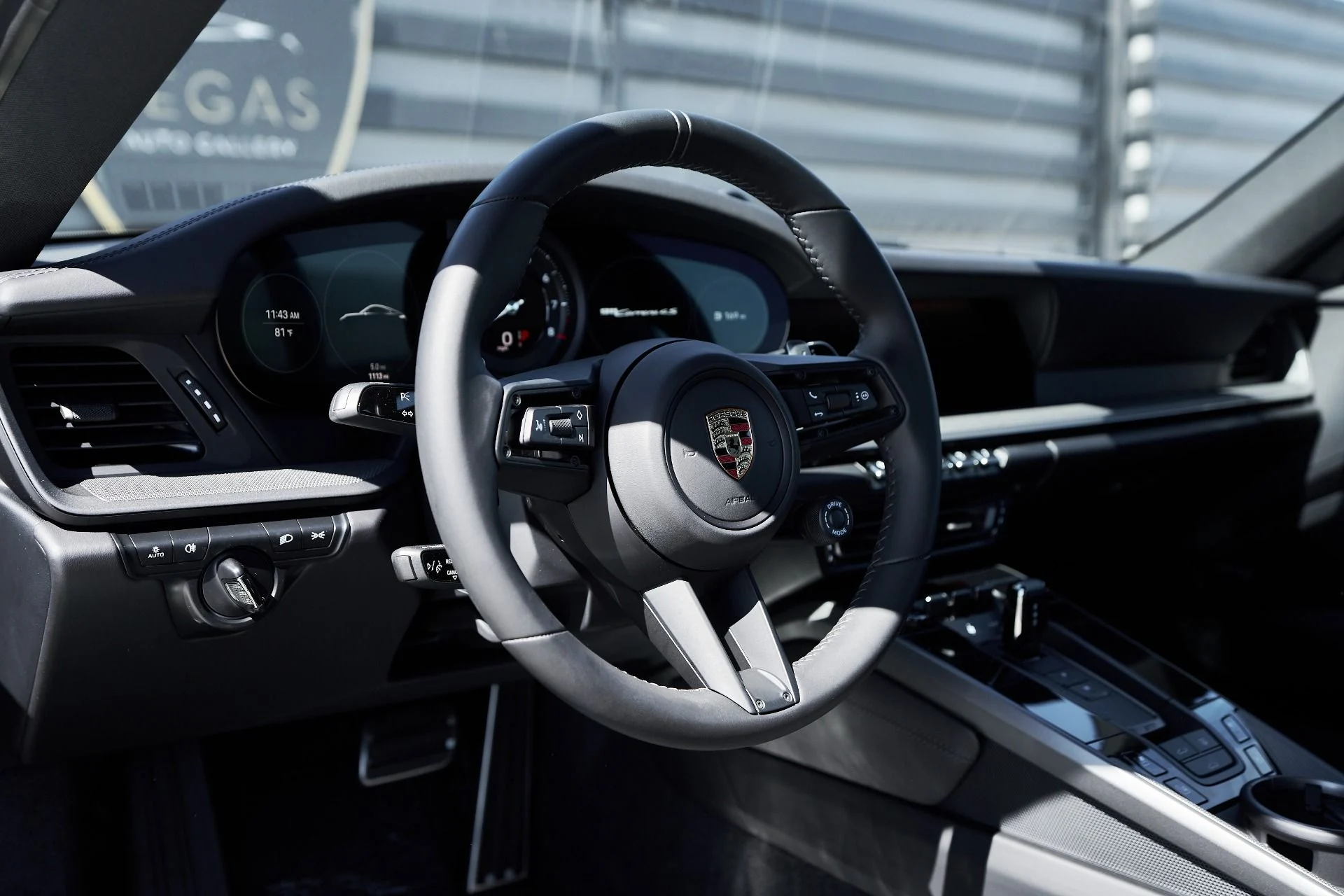 mph031_2703048994_Used_2024_Porsche_911_Carrera_4_S_1759617589_629f655123