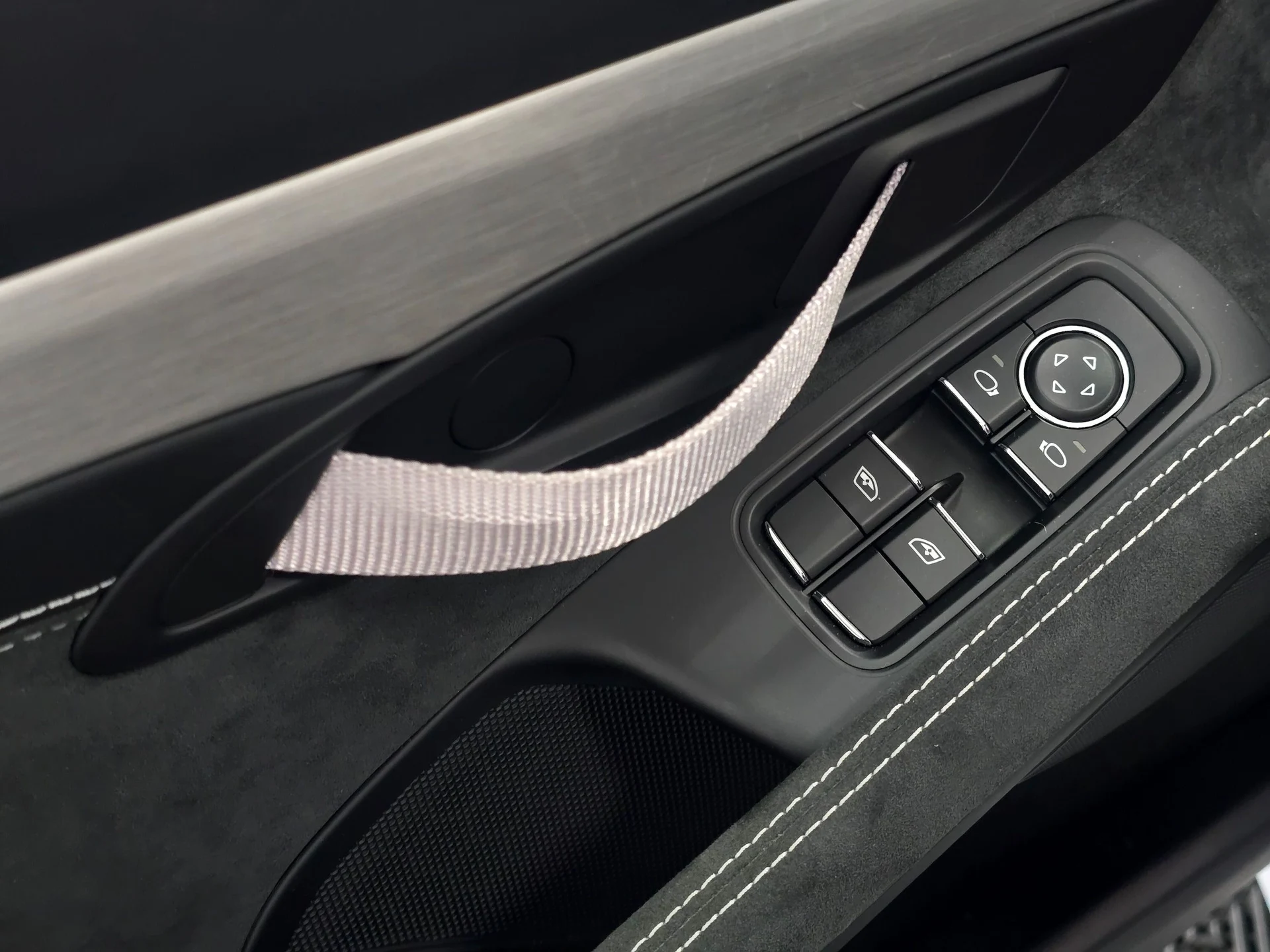 mph031_2703198244_ca2cb8c348e9a08a3ab3f2fe20237477x_4c0b03eb20