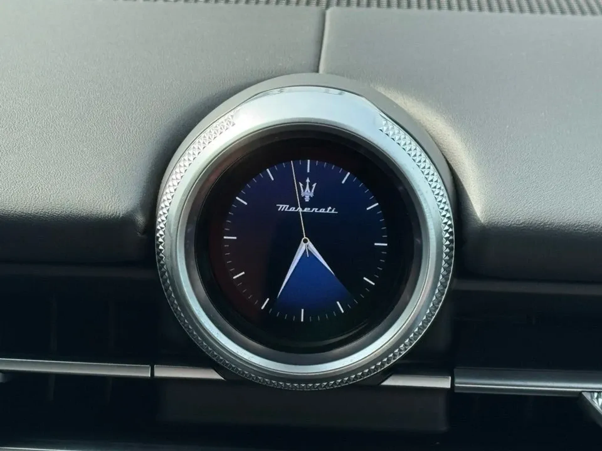 mph031_2704155192_ltpwt0z9701zlwgev3egc4q1llrj_f632b35b42