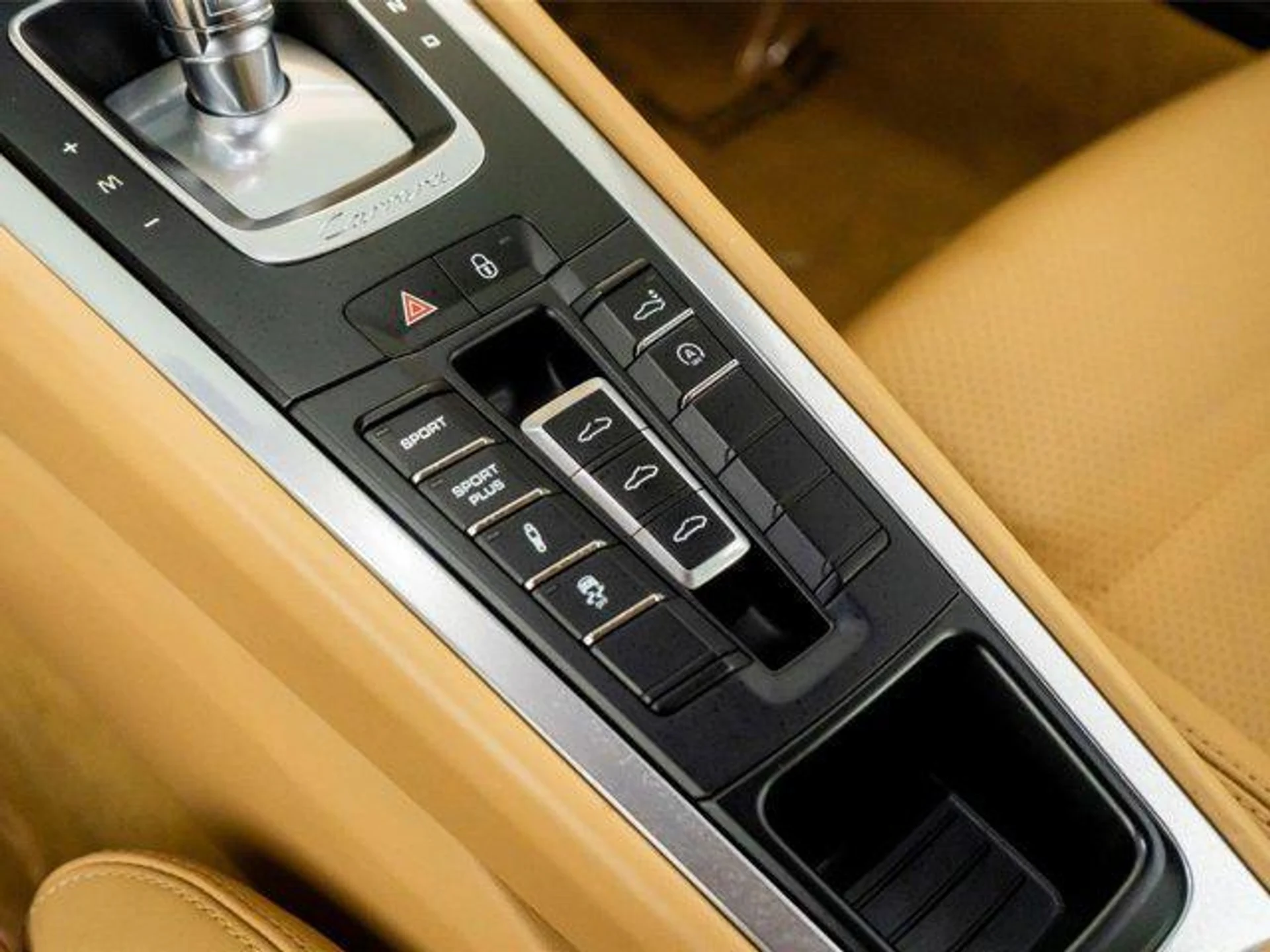 mph031_2706728233_O7_Te_T0_H_Uex_RV_HXQJS_Uj_W_Fm_Vk_HI_997840028f