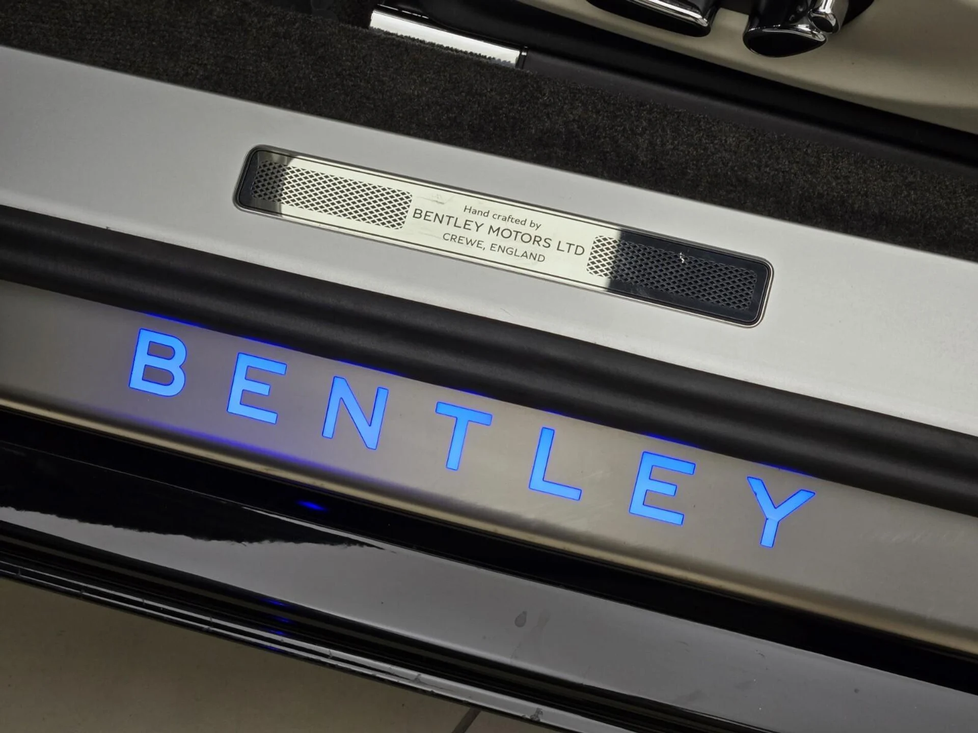 mph031_2709203901_Used_2020_Bentley_Continental_GT_V8_1766559408_a3dff95bfd