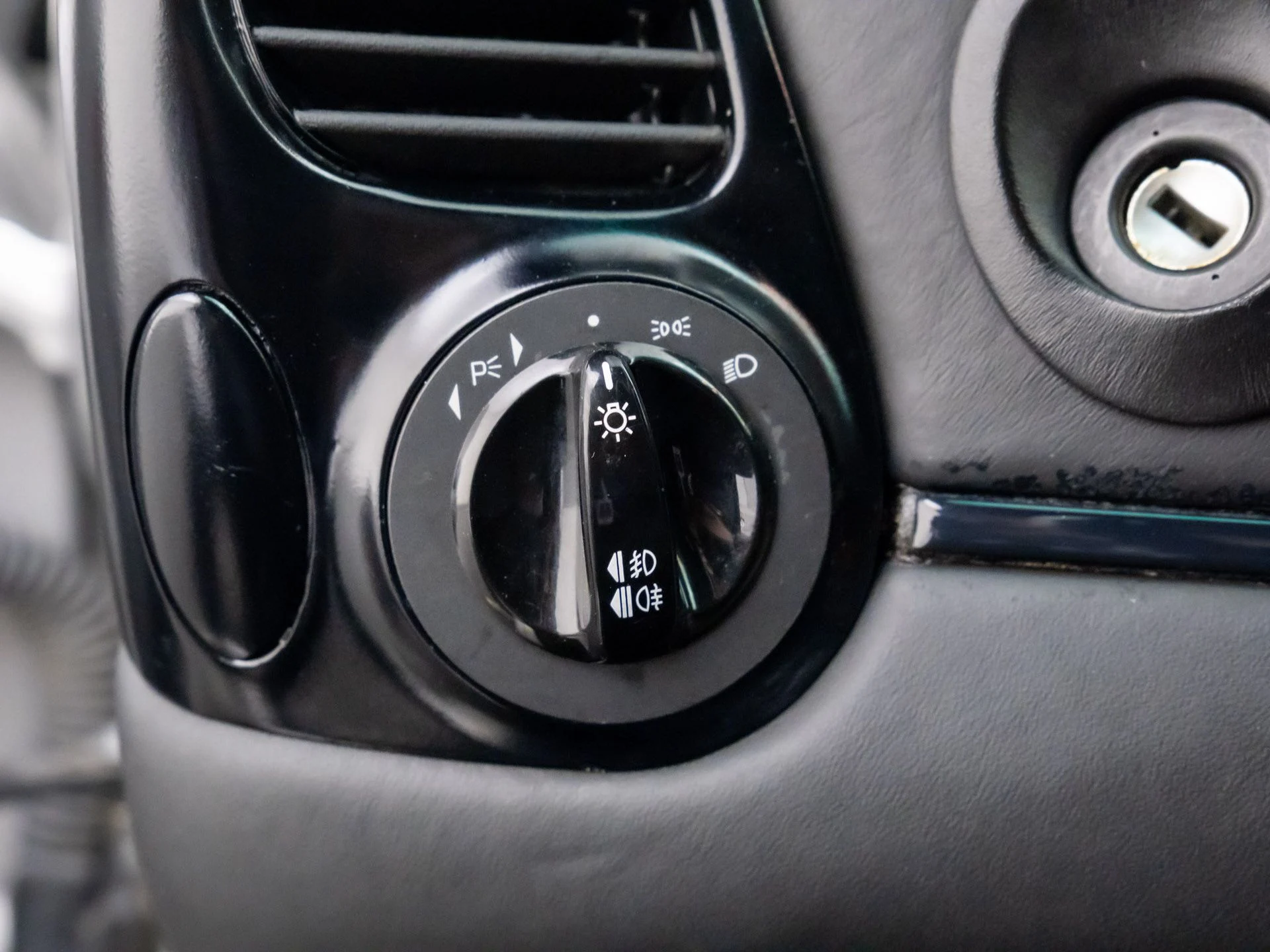 mph031_2710828726_2259538f7f9e3f7a3447e69d8c948e80x_ab173ae2c6