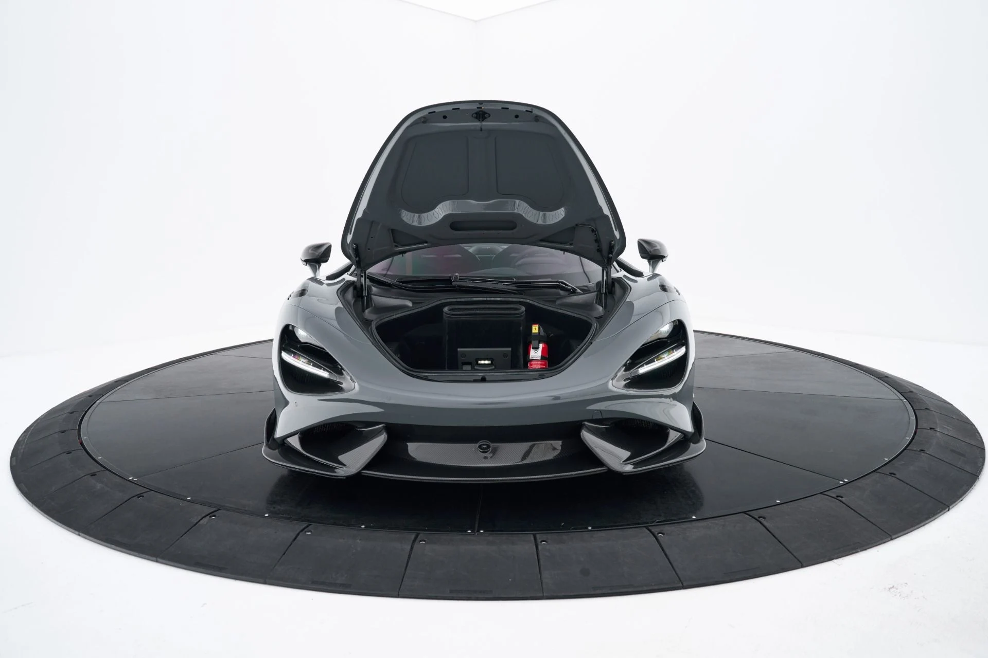 mph031_2712856451_Used_2021_Mc_Laren_765_LT_Base_1793123908_5d37f59328