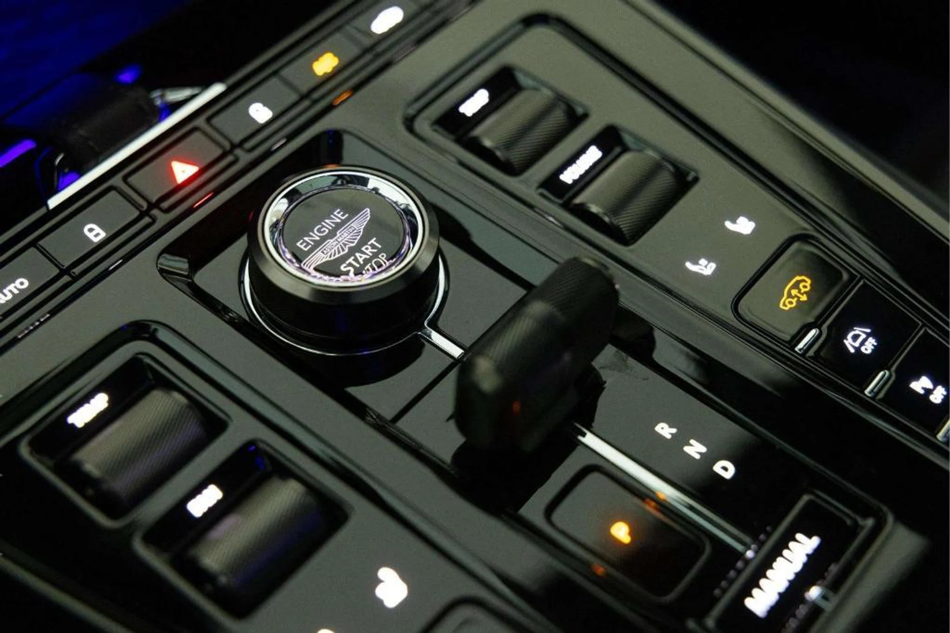 mph031_2714807631_yc4x_L8_J_8r03t_T_gr_Z6iauy76k_U_22eb4f46d4