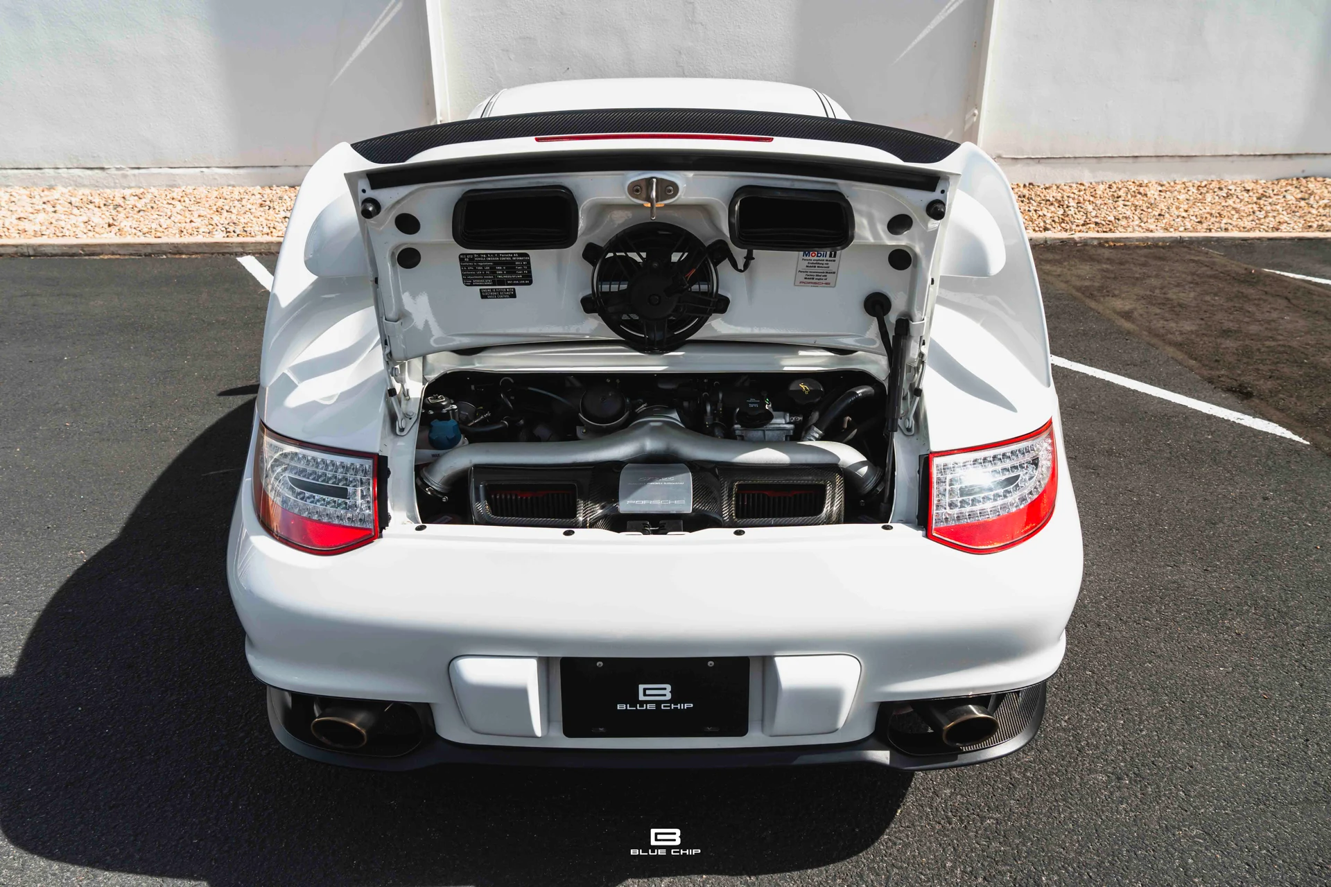 mph031_2718193313_6a346710e8b7f65792d7304b_2011_Porsche_GT_2_RS_31_b2724119ea