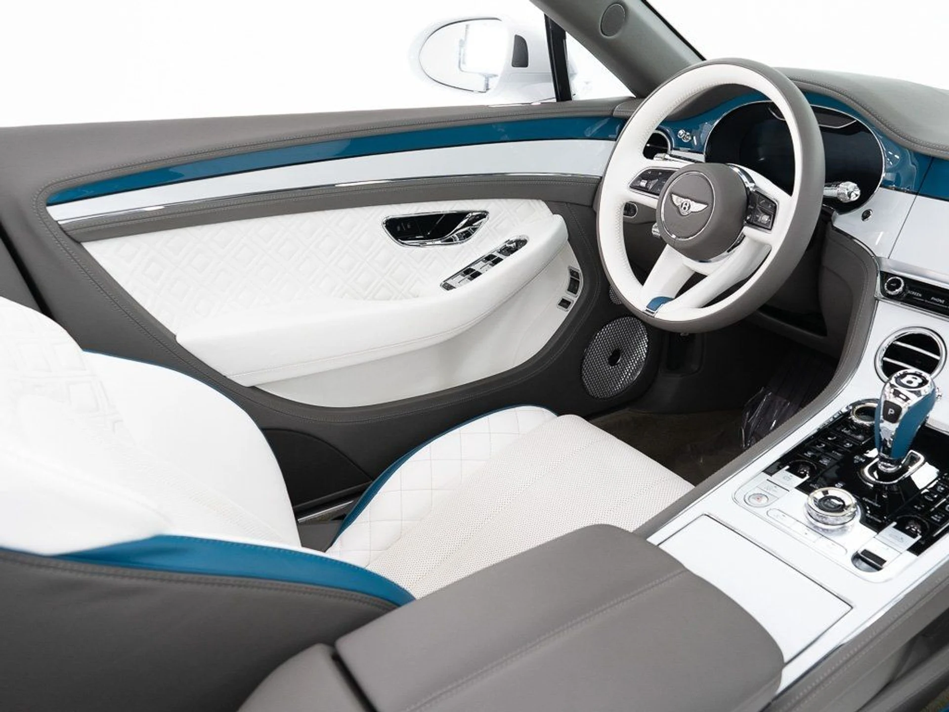 mph031_273613761_a207bf769c117bd36a3cd41dfd80dcae_a021e70044