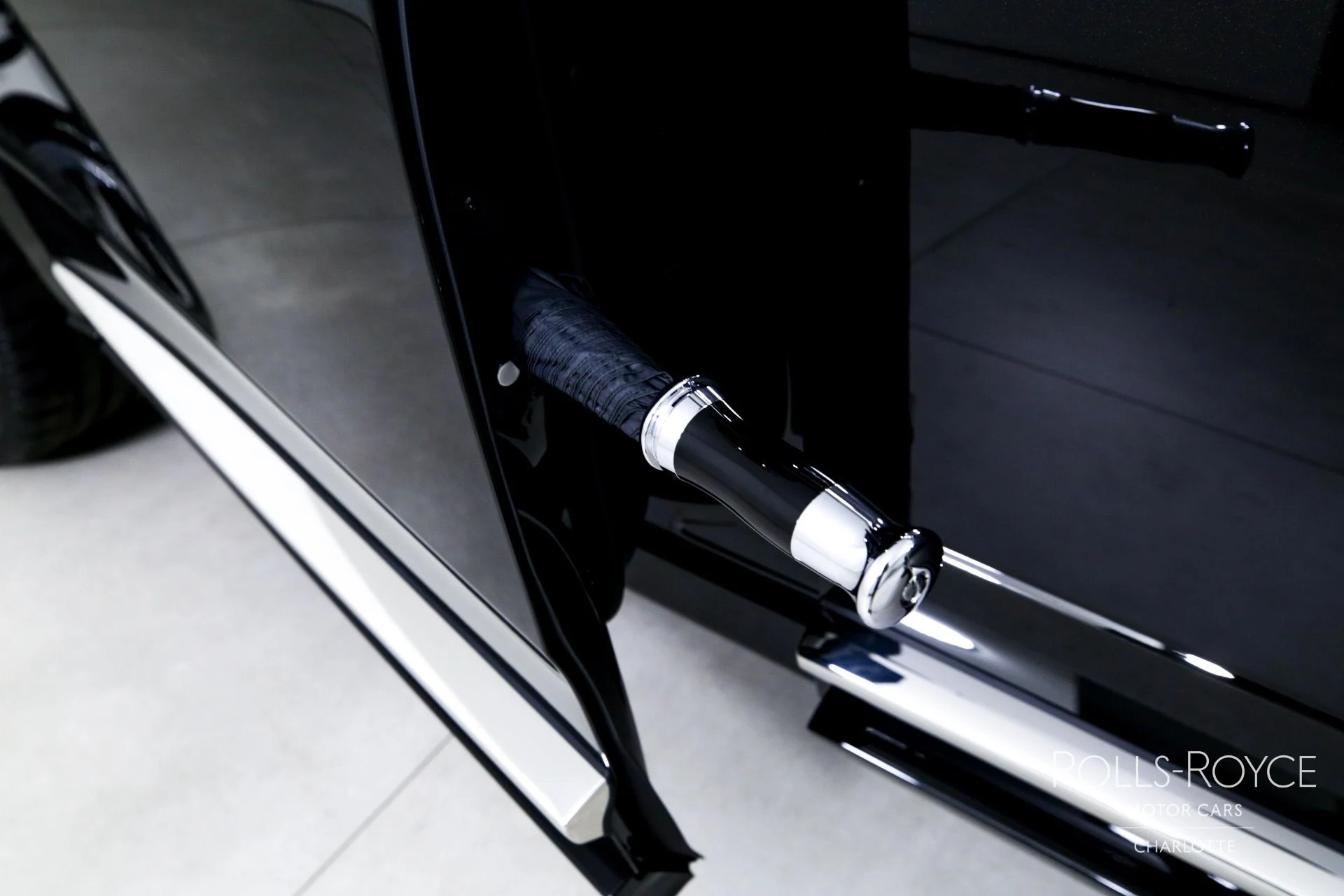 mph031_2740310823_Used_2025_Rolls_Royce_Cullinan_1746196138_d990ac1f34