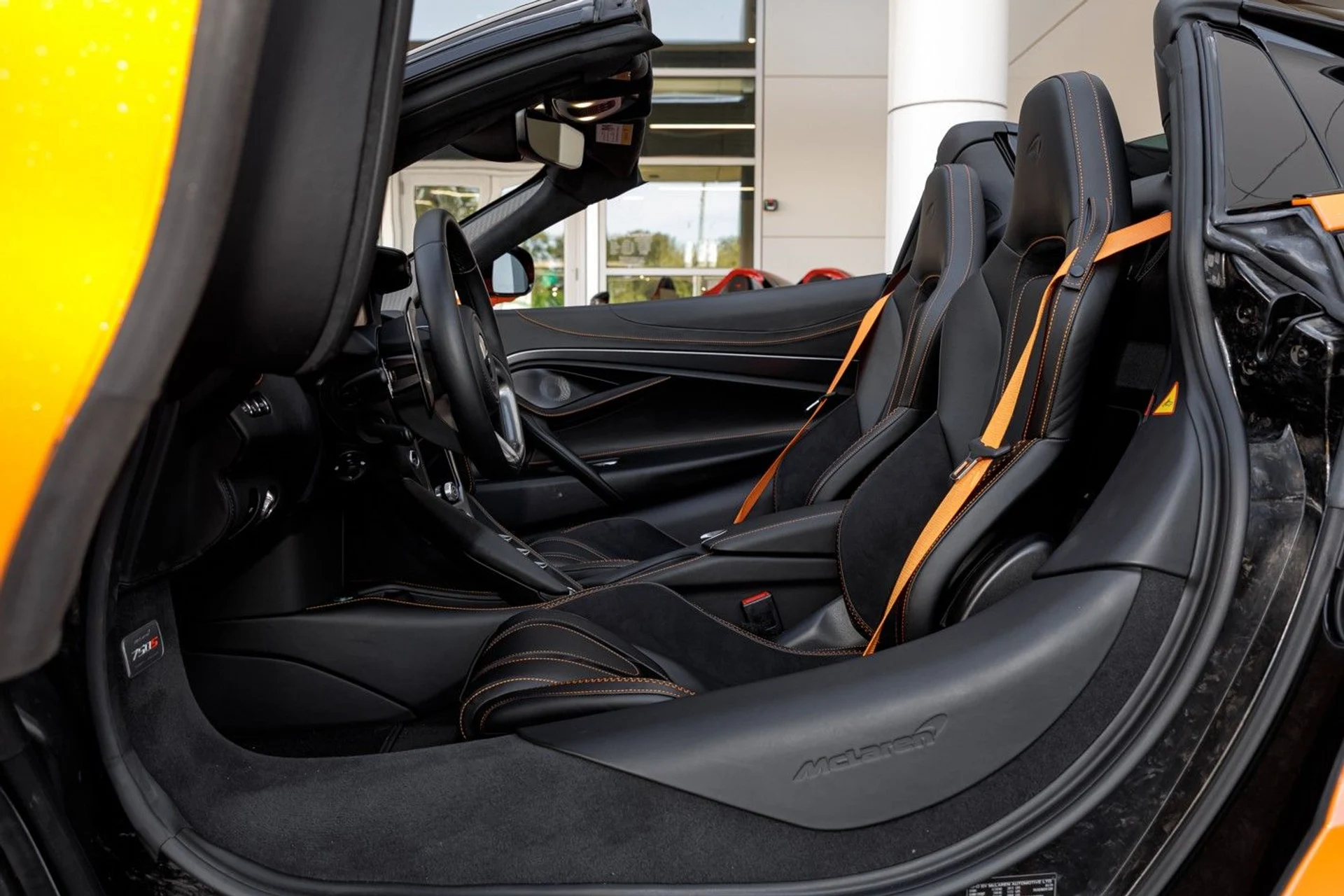 mph031_2766276197_515_p32_l_c4bfb6821a