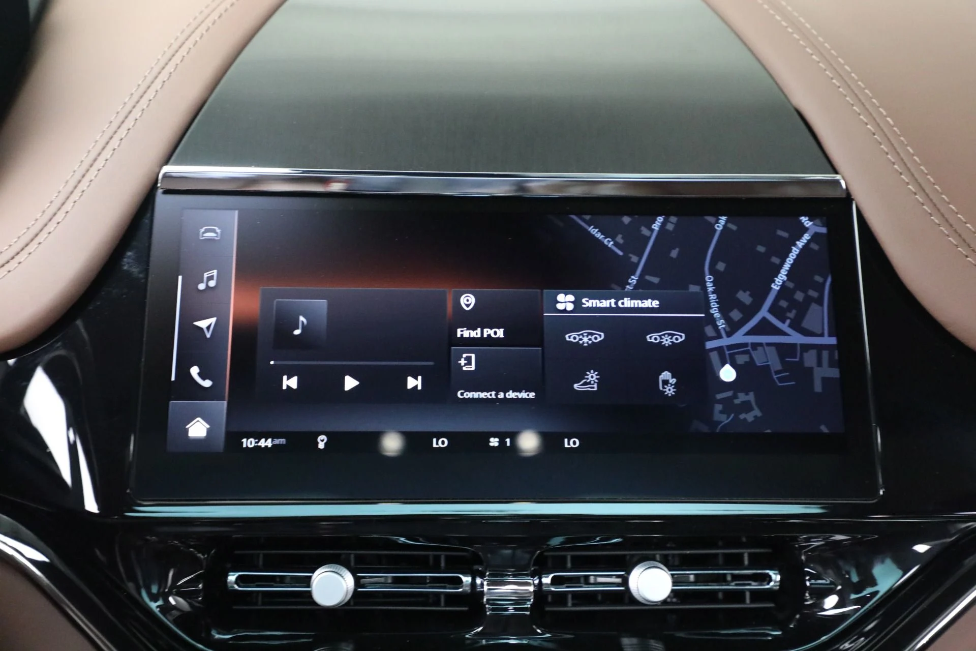 mph031_276964985_New_2025_Aston_Martin_DBX_707_824eb42821