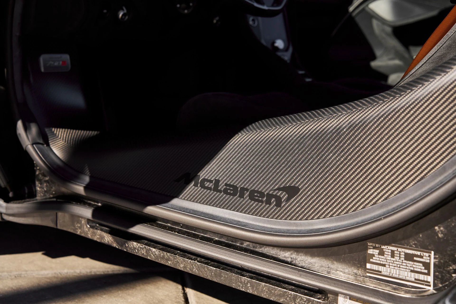 mph031_2774052887_Used_2024_Mc_Laren_750_S_Spider_1762034322_3503ba7269