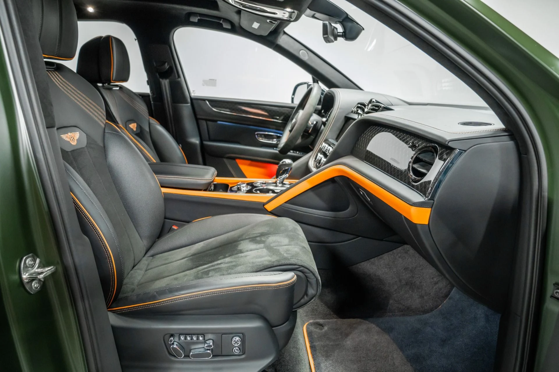 mph031_2784034653_Used_2025_Bentley_Bentayga_S_Black_Edition_Factory_Matte_Paint_Full_PPF_292_K_MSRP_1768506308_3d0342c797